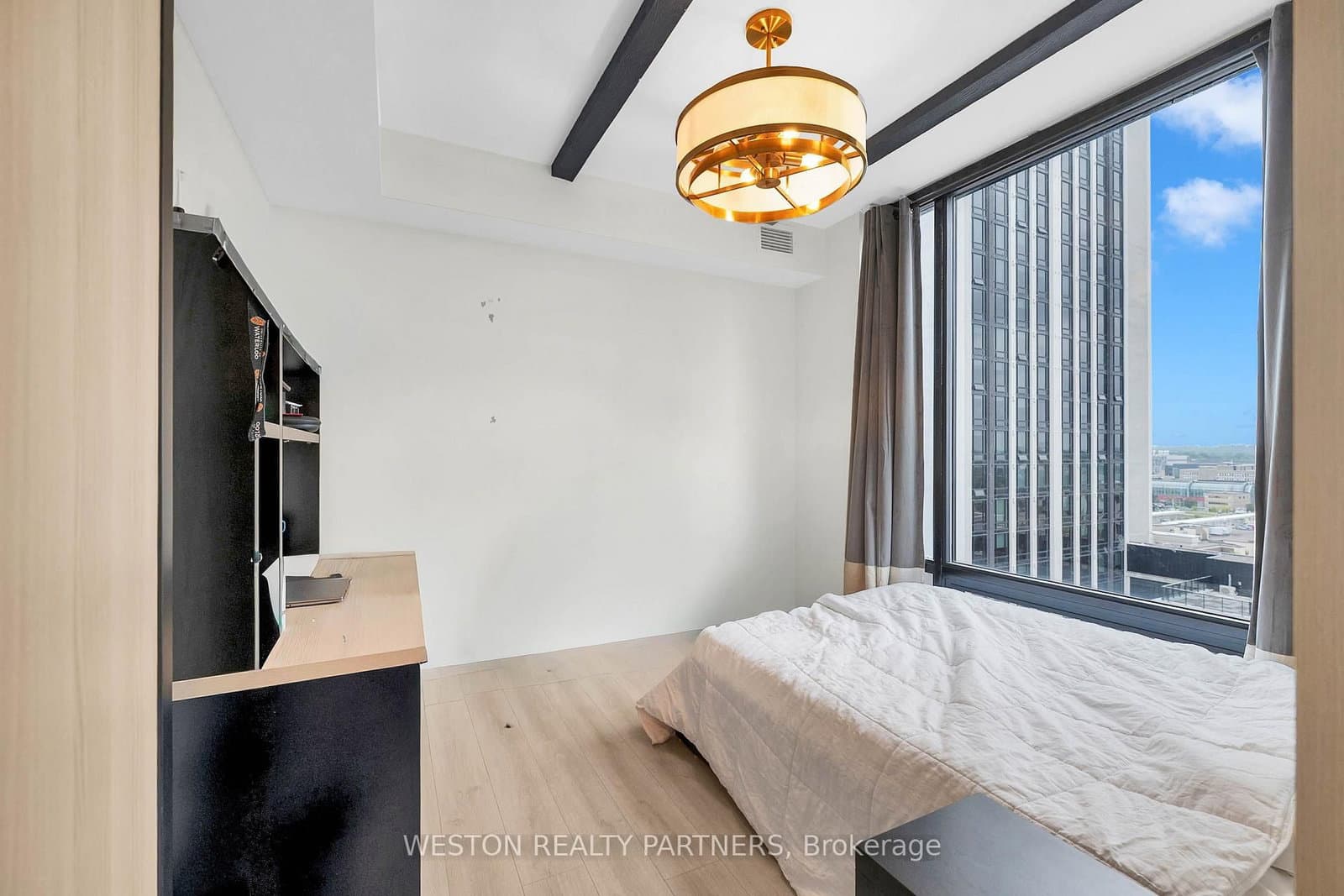 145 Columbia Street W, Unit 1134 thumbnail 14