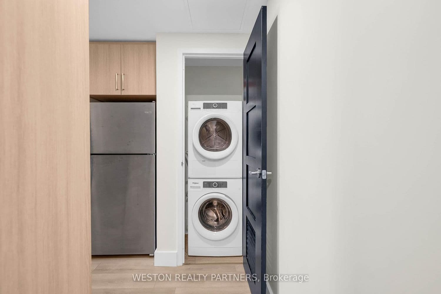 145 Columbia Street W, Unit 1134 thumbnail 17