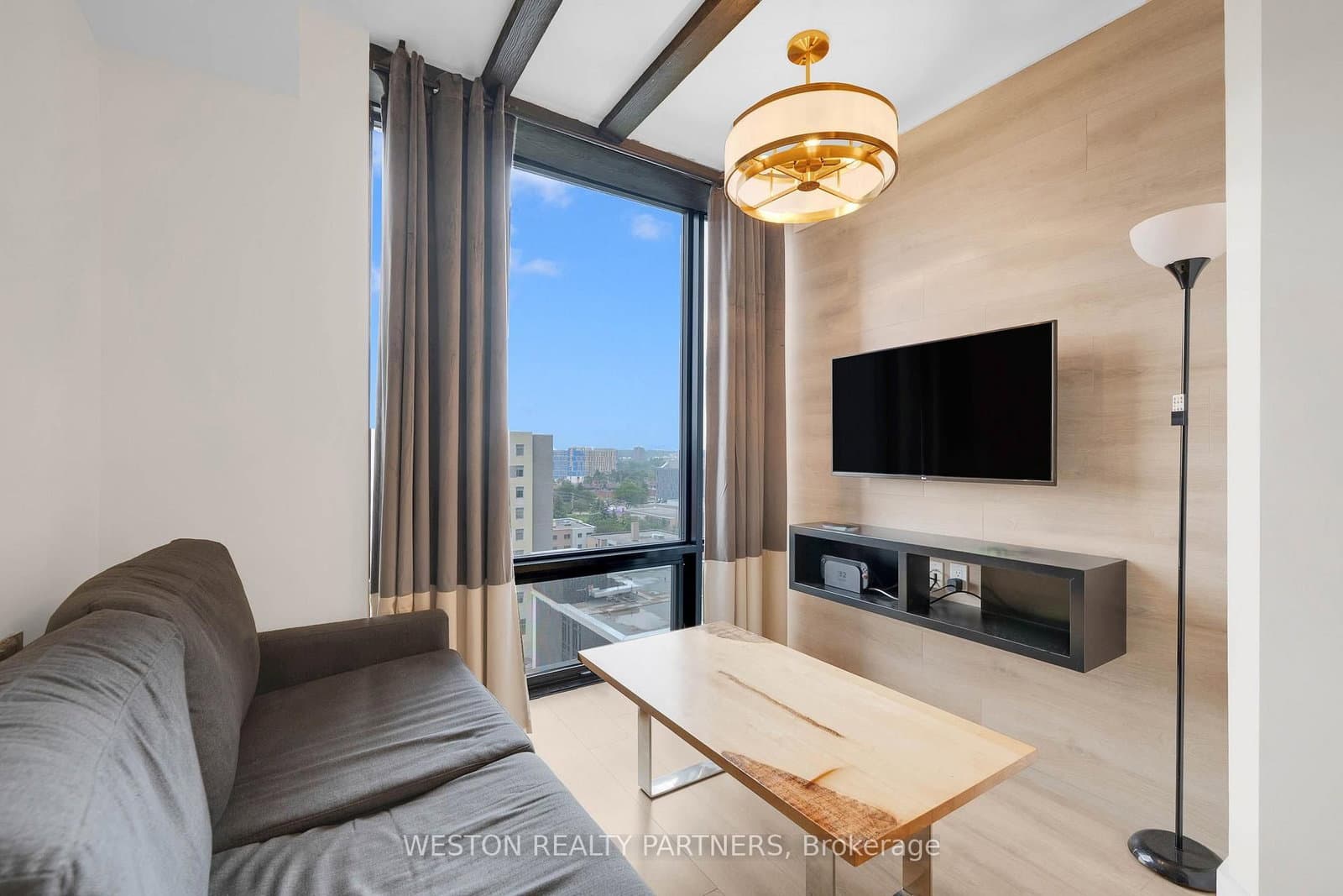 145 Columbia Street W, Unit 1134 thumbnail 8