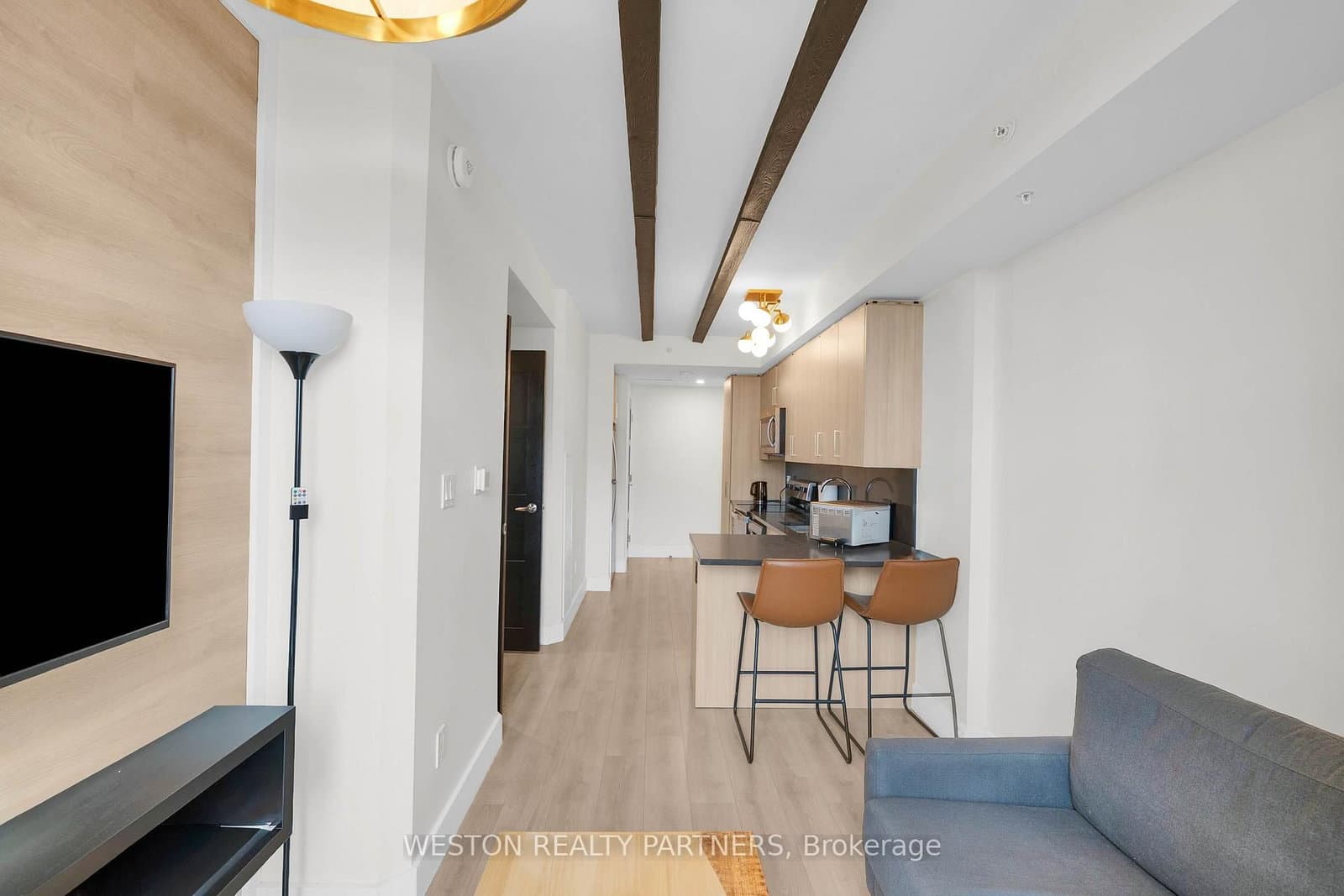 145 Columbia Street W, Unit 1134 thumbnail 9
