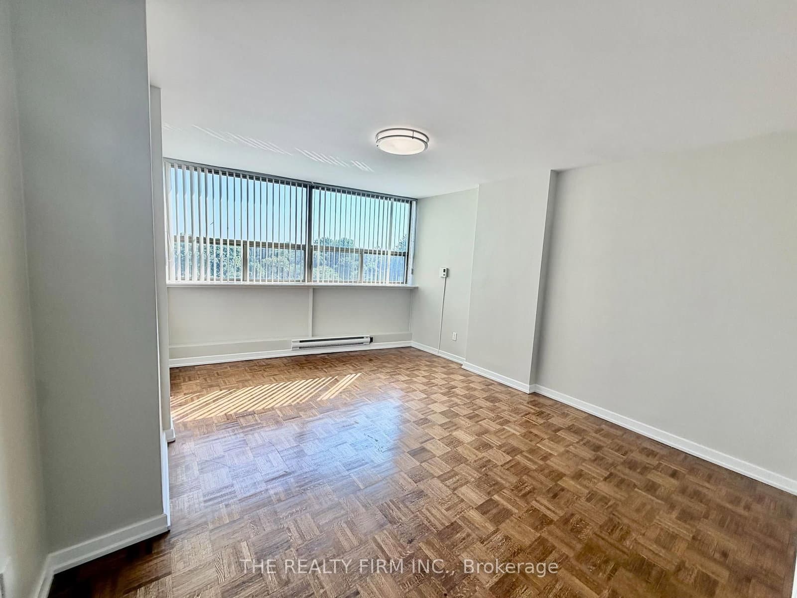 1209 Richmond Street, Unit 703 thumbnail 9
