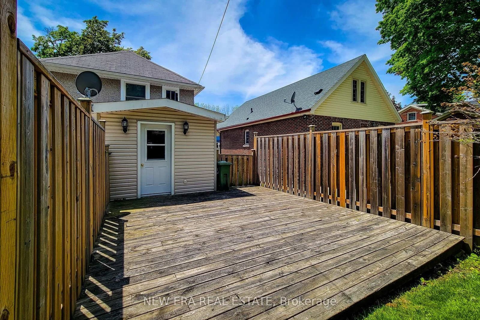 319 King Street W thumbnail 7