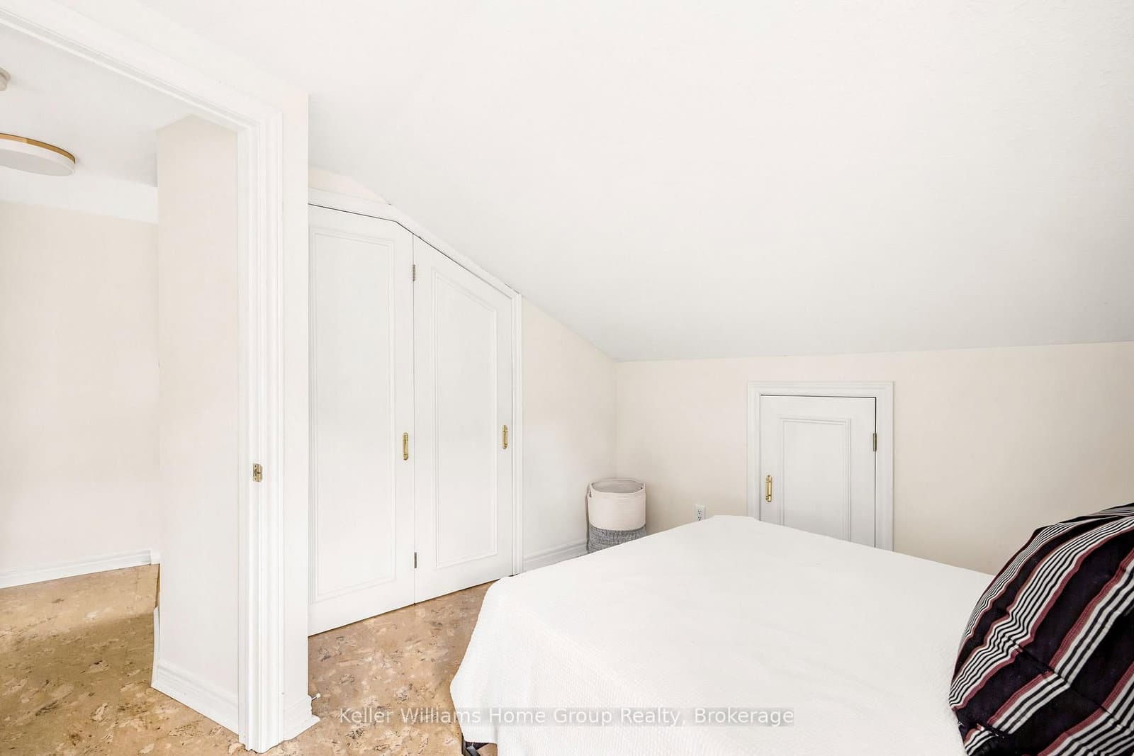 61 Essex Street thumbnail 25