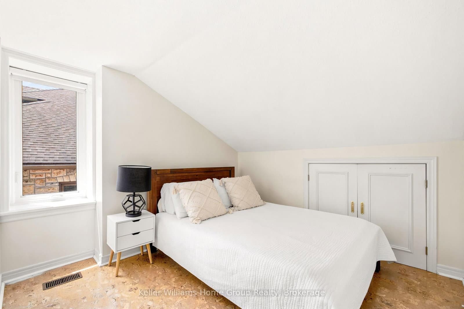 61 Essex Street thumbnail 26