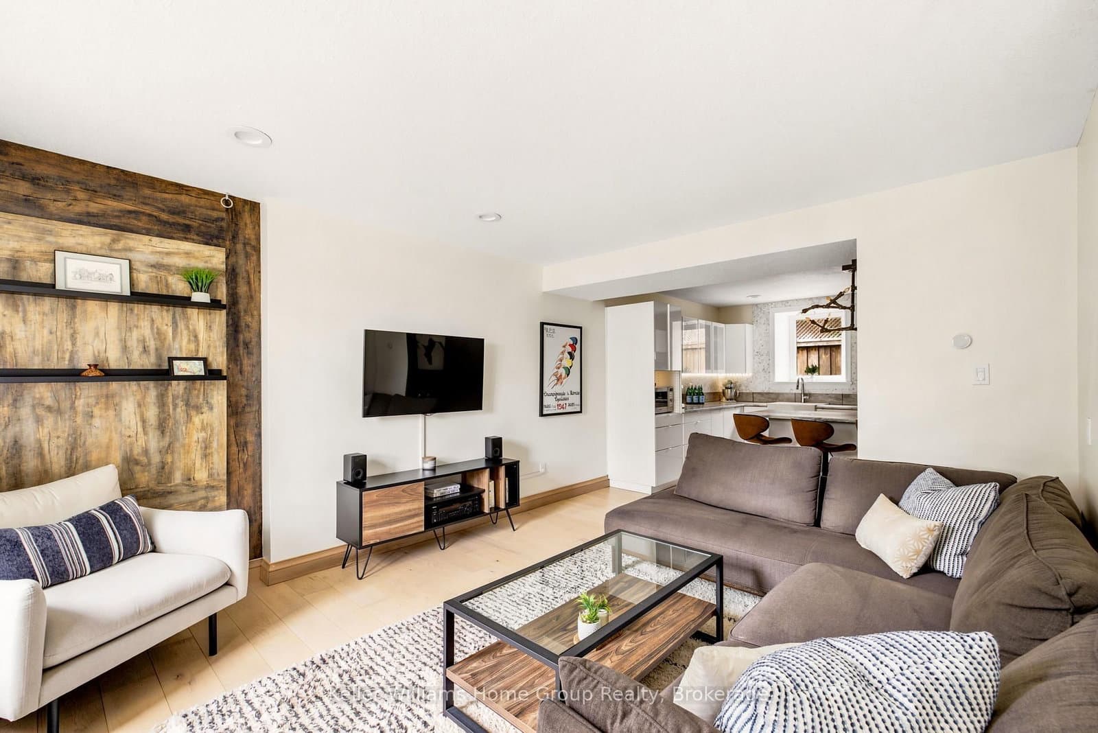 61 Essex Street thumbnail 6