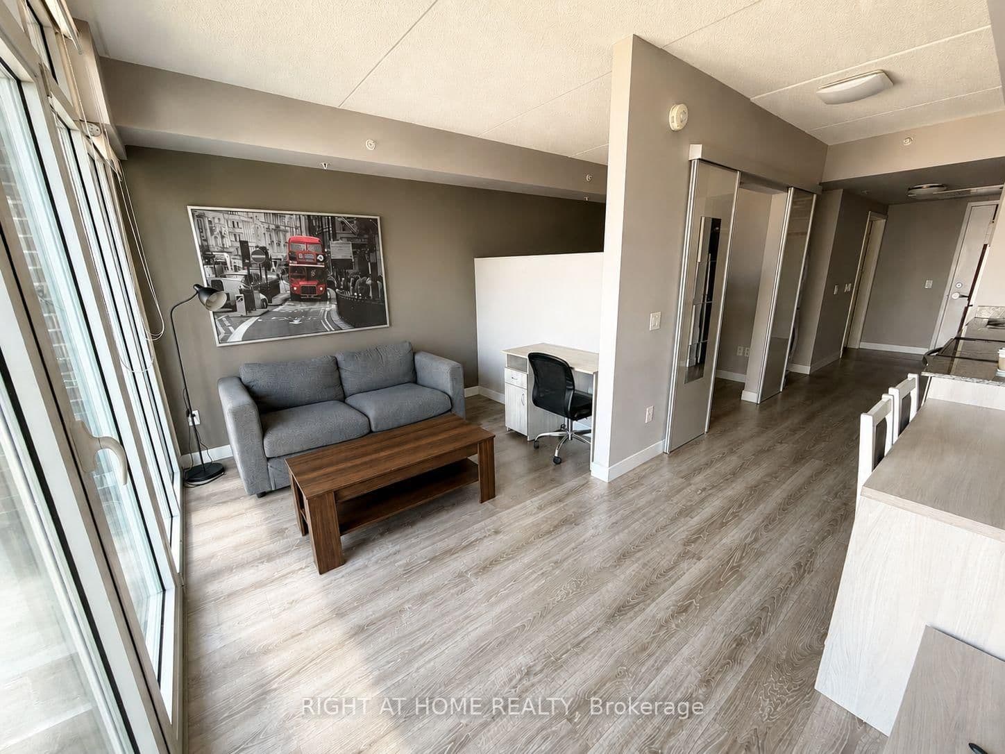 250 Albert Street, Unit 713 thumbnail 2