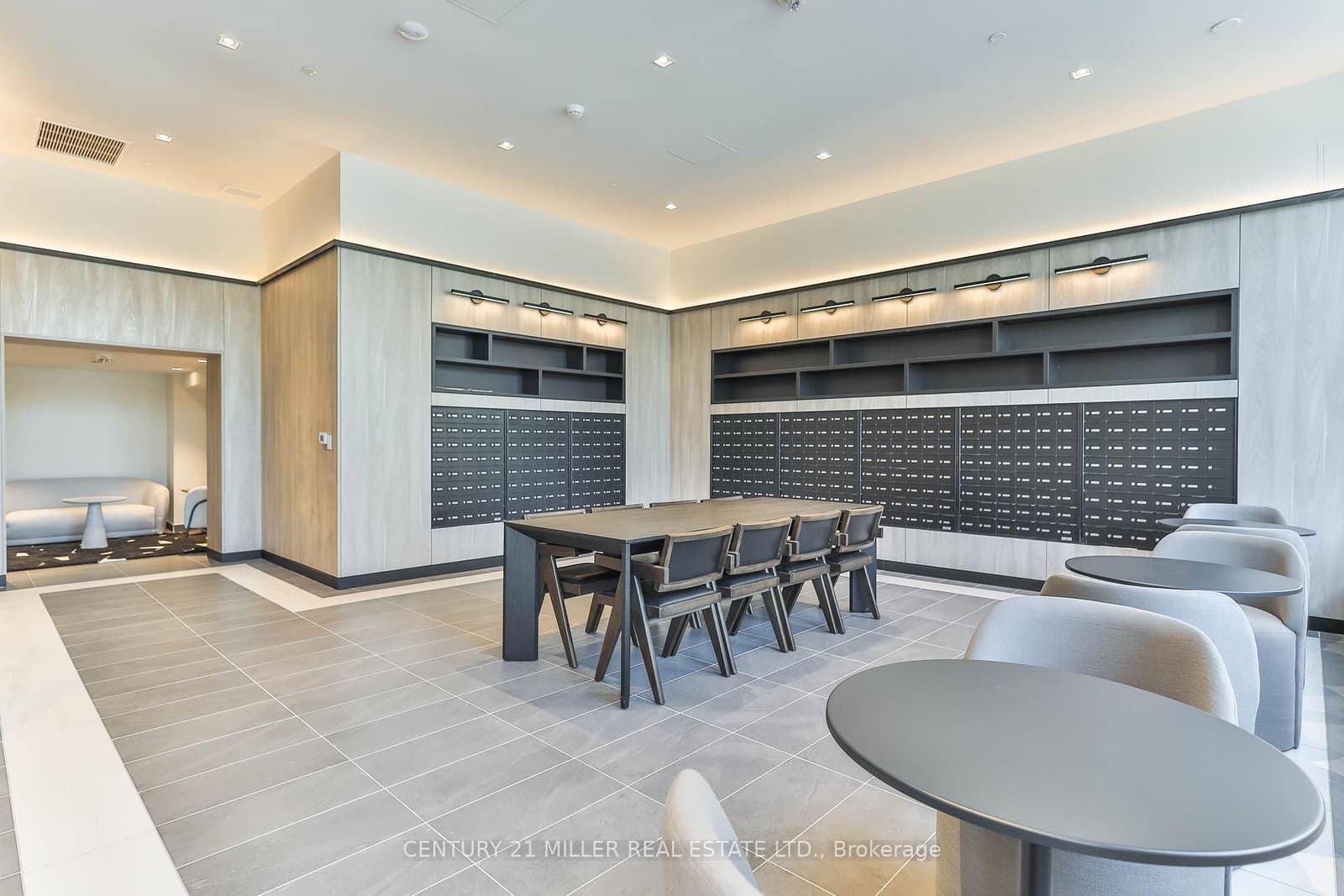 1 Jarvis Street, Unit 1309 thumbnail 5