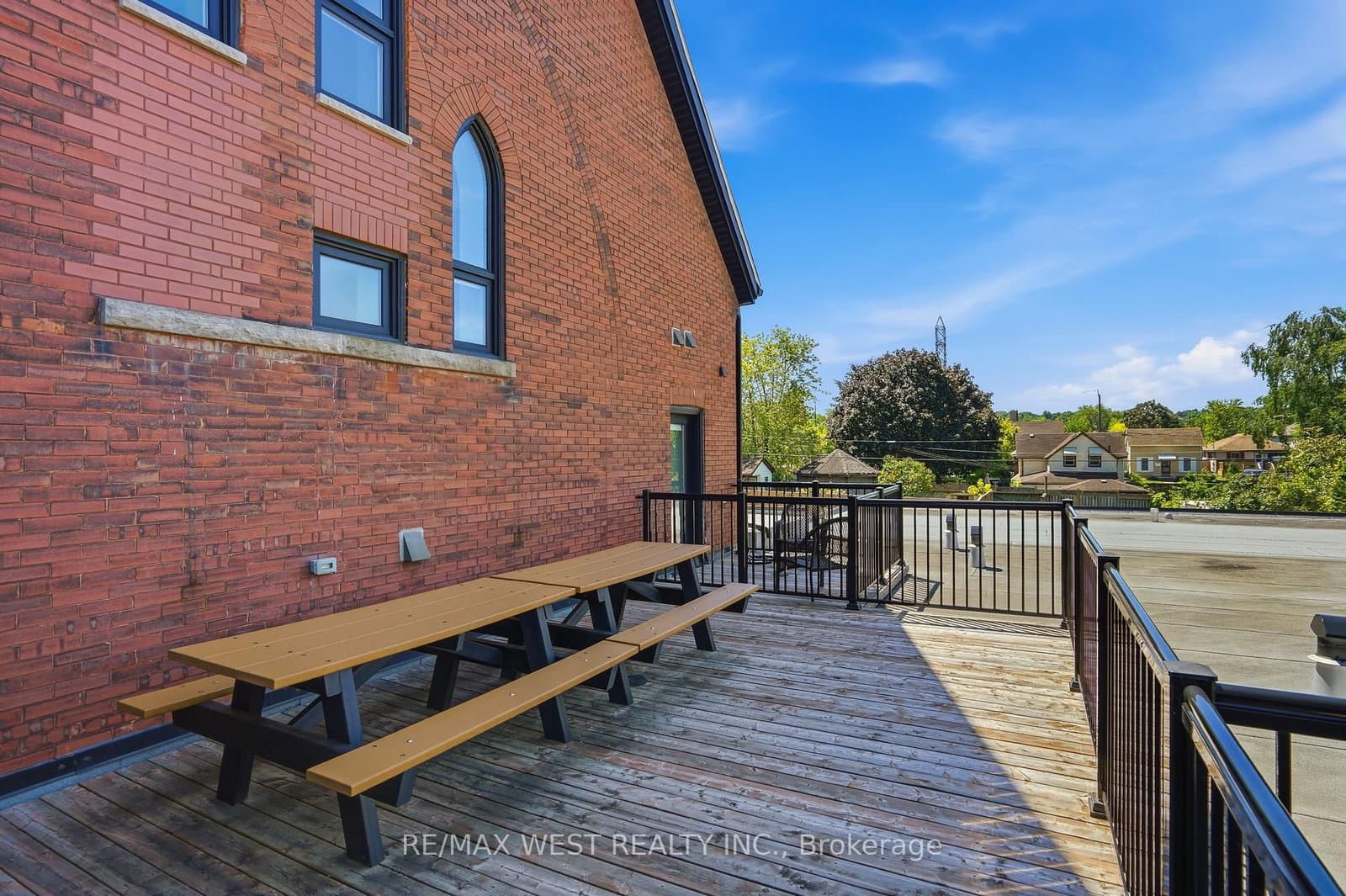 405 Merritt Street, Unit 2 thumbnail 16