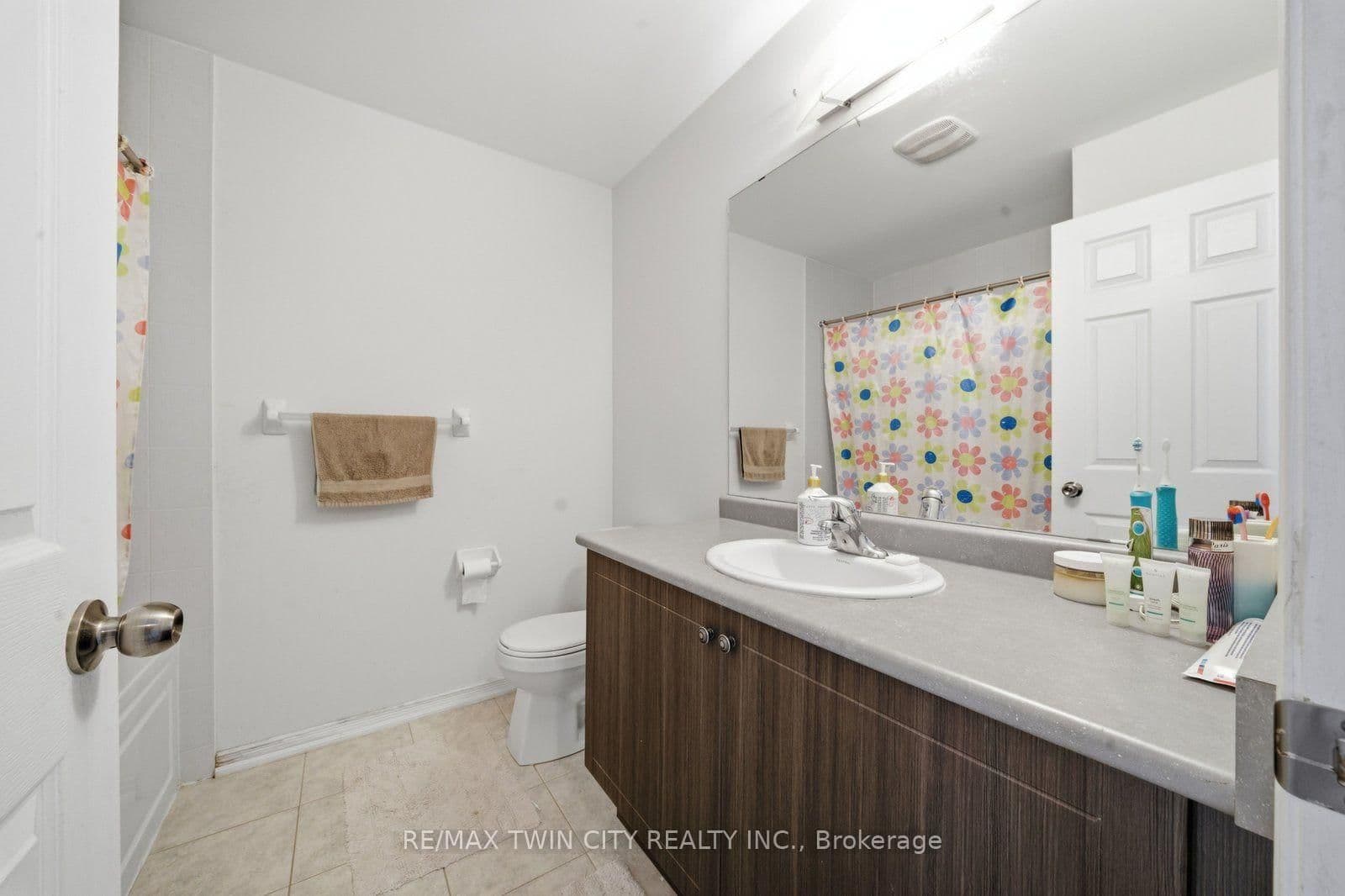 32 Cole Crescent thumbnail 14