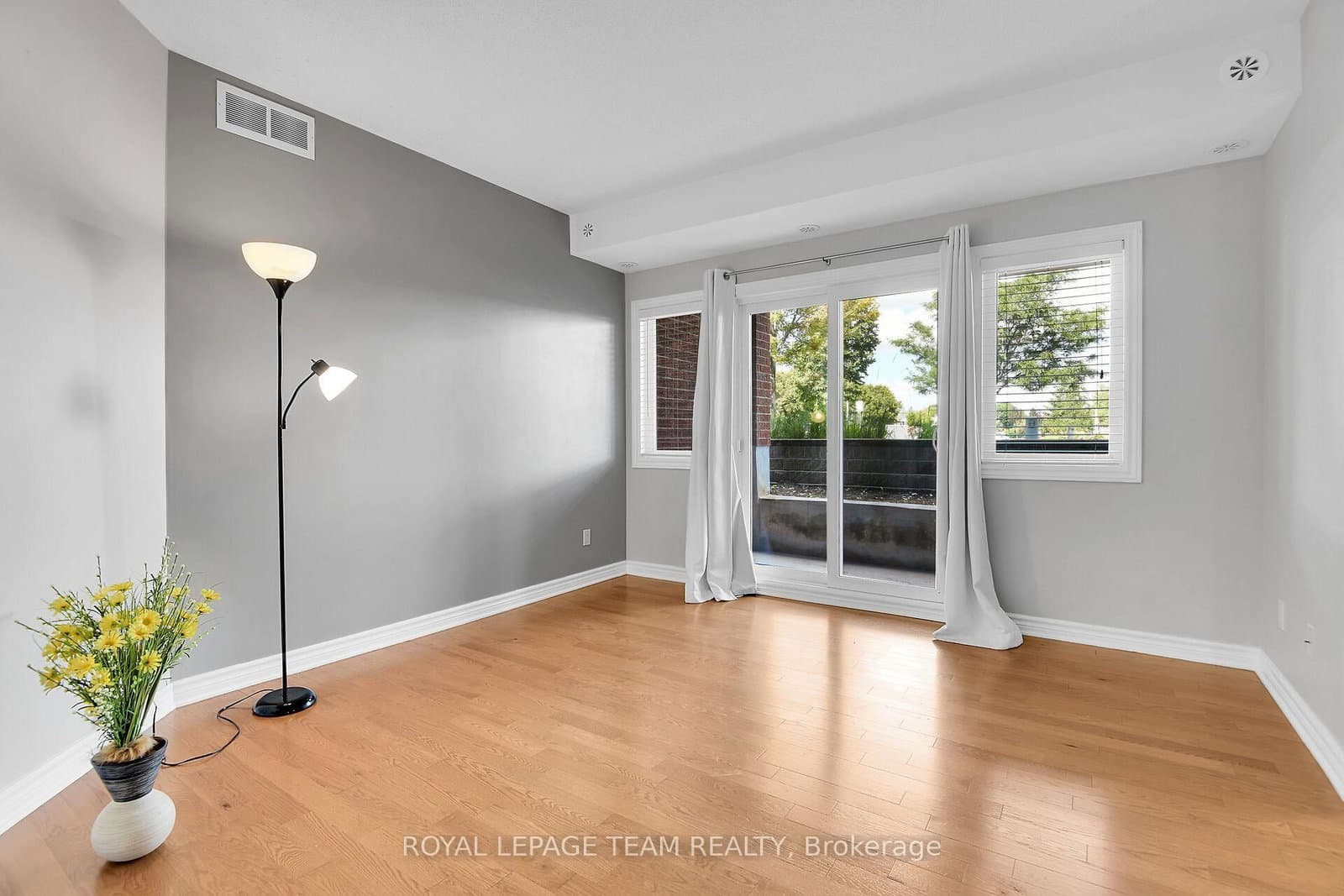 105 Fraser Fields Way, Unit H thumbnail 12