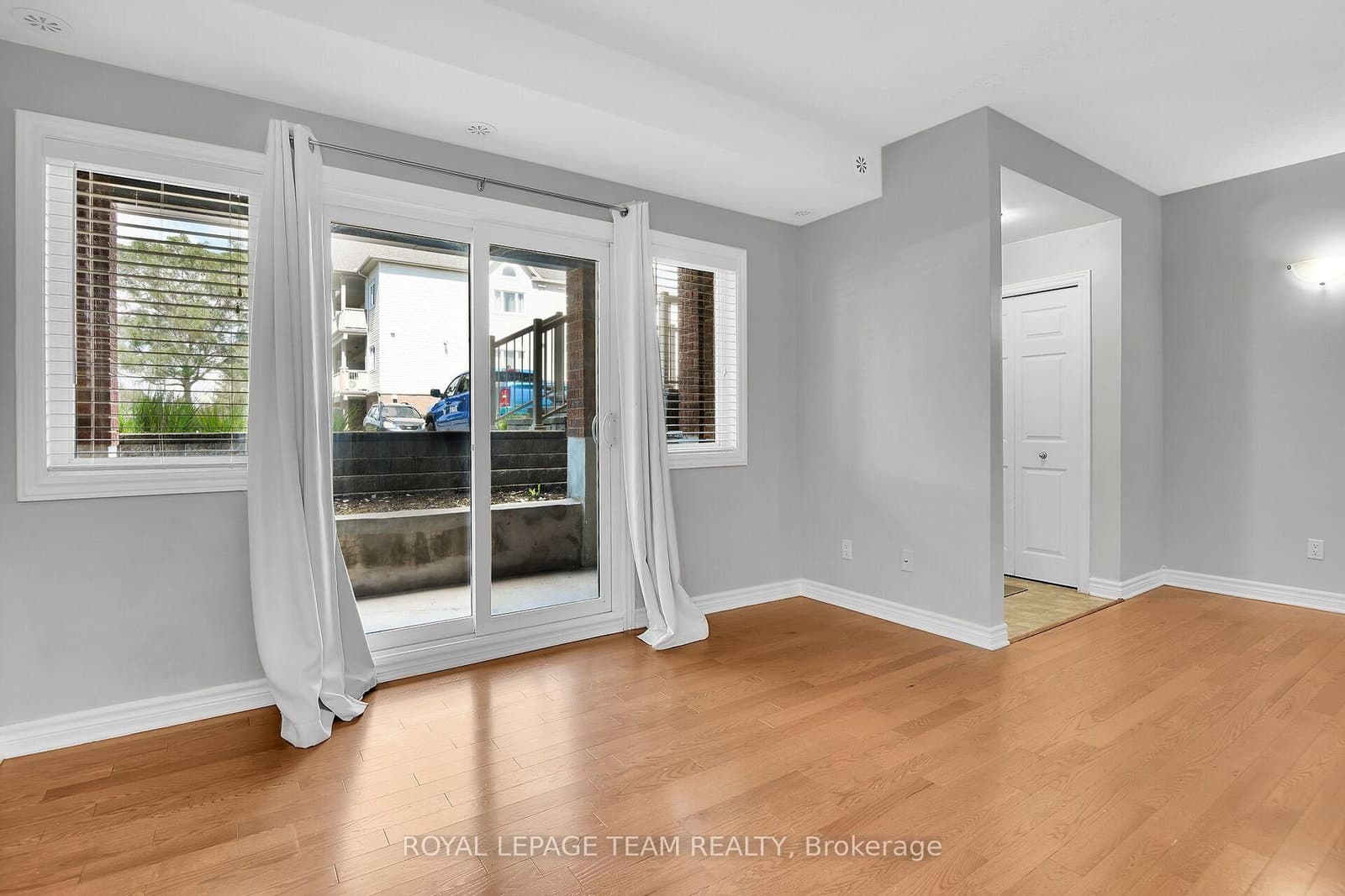 105 Fraser Fields Way, Unit H thumbnail 13