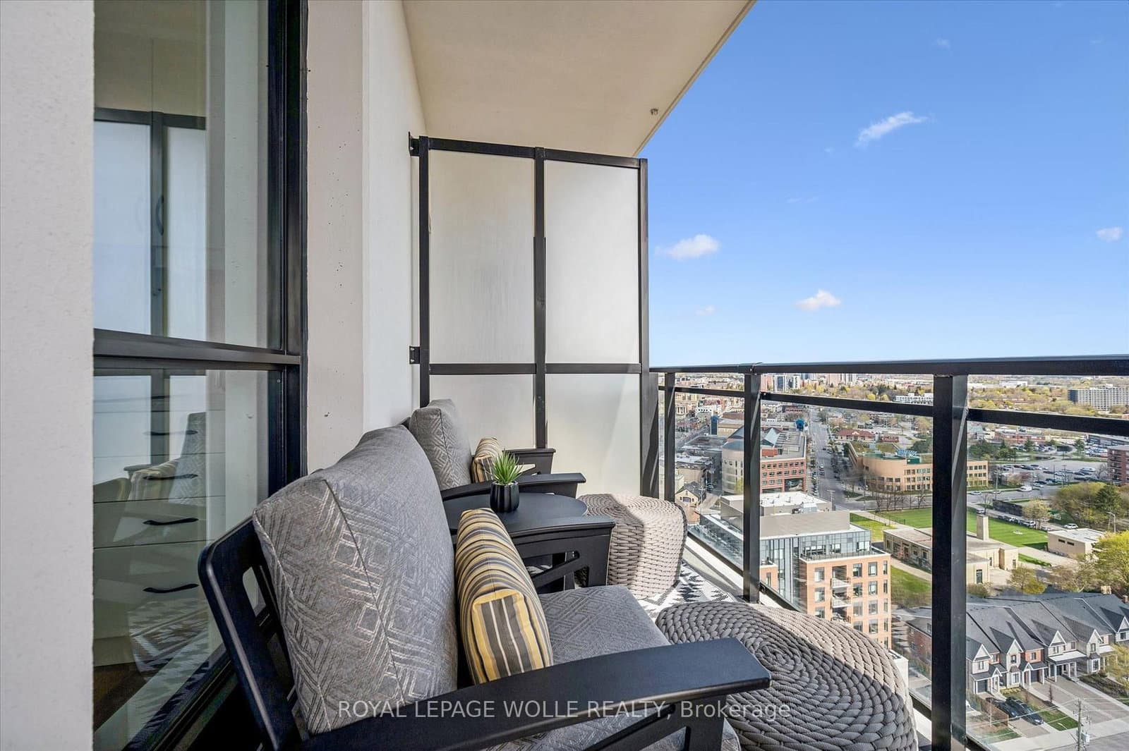 181 King Street S, Unit 1714 thumbnail 19