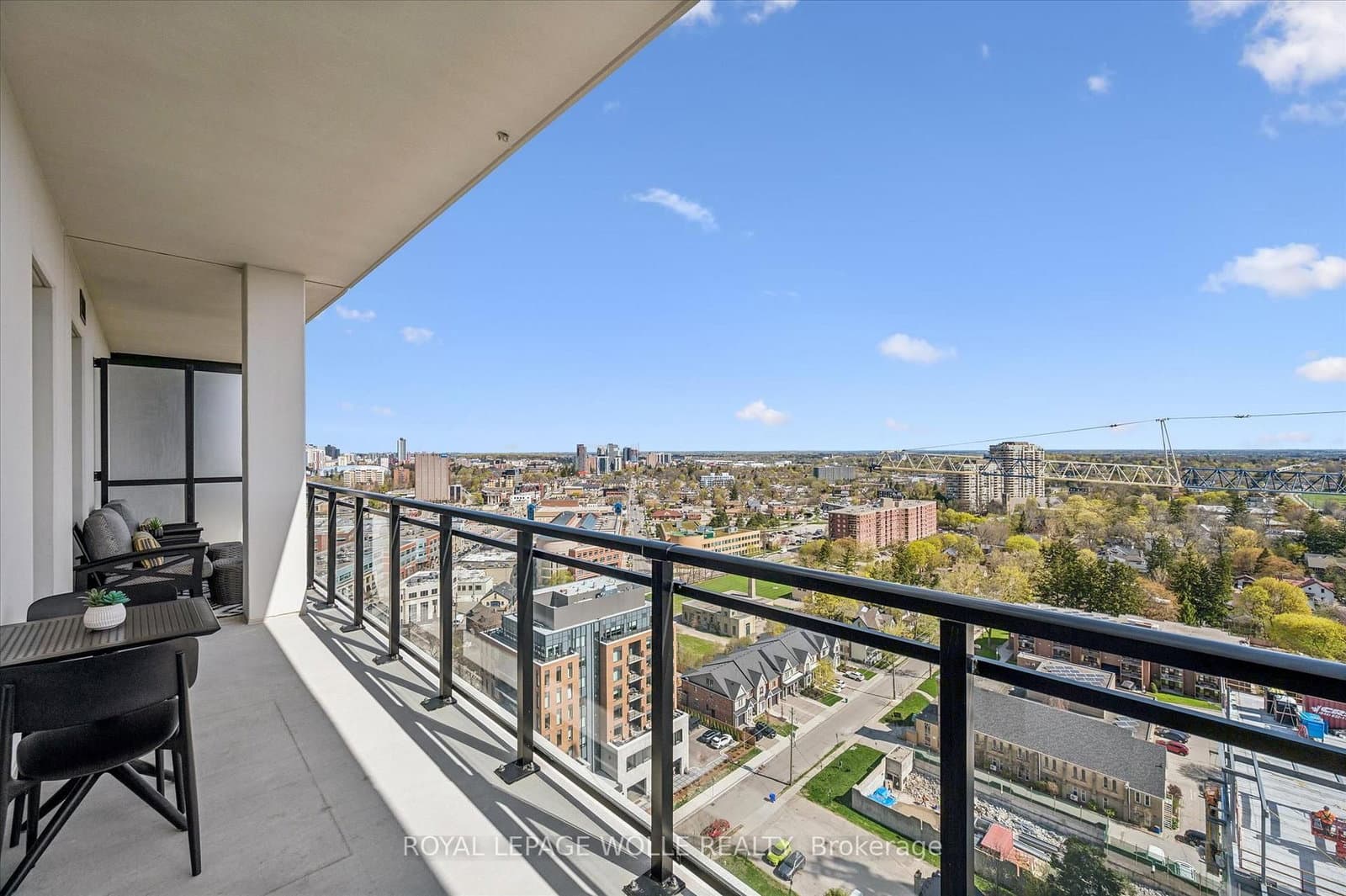 181 King Street S, Unit 1714 thumbnail 20