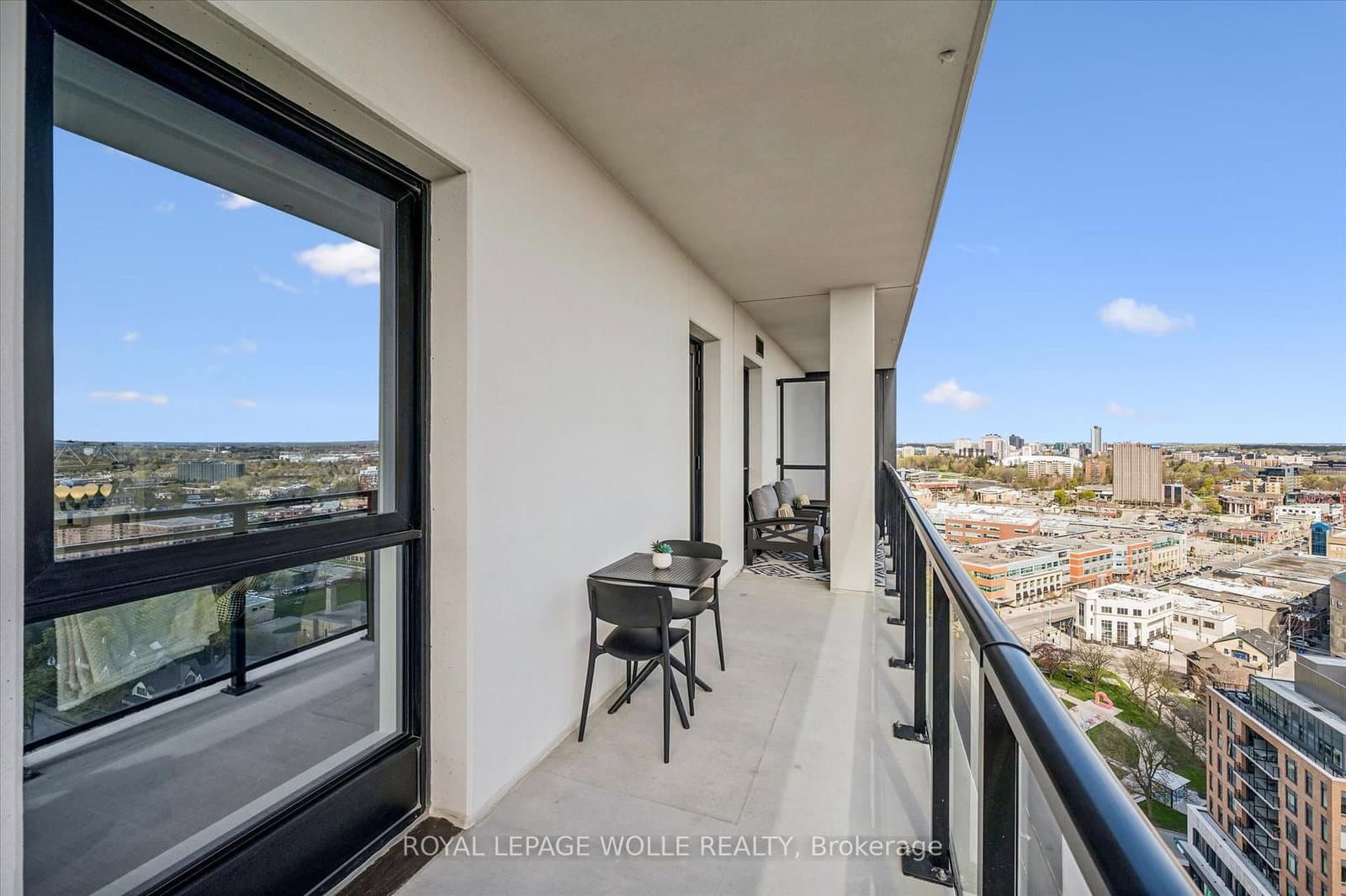 181 King Street S, Unit 1714 thumbnail 21