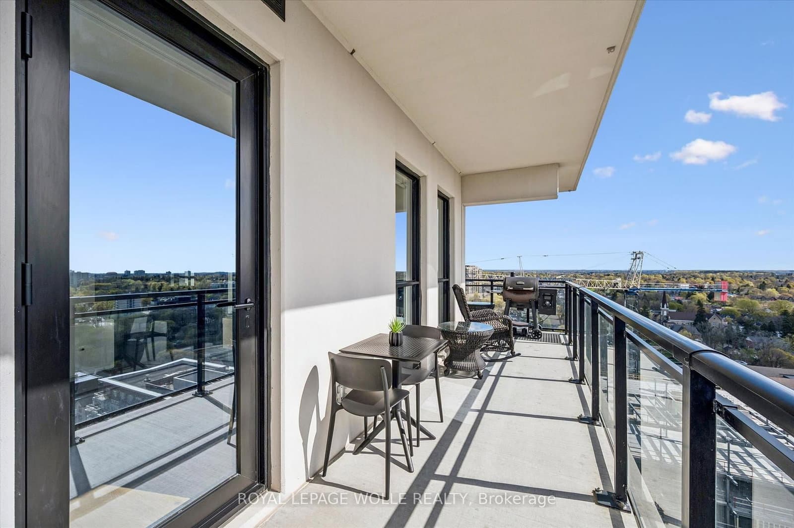 181 King Street S, Unit 1714 thumbnail 22