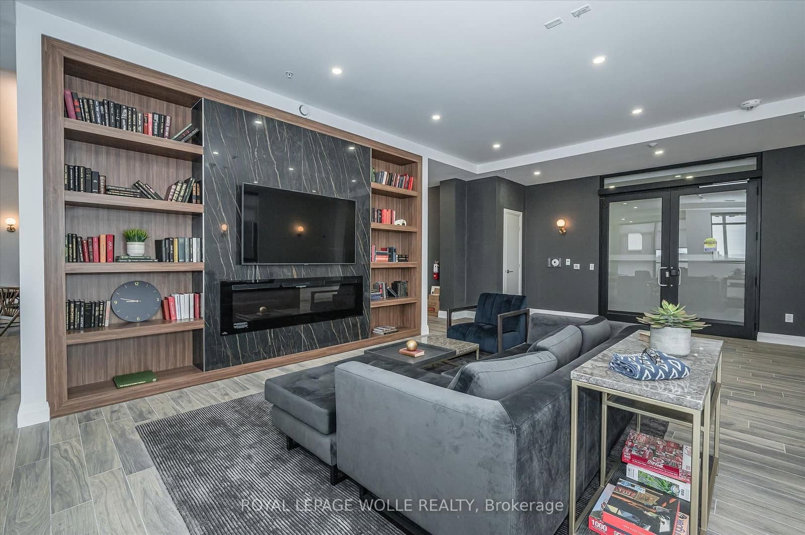 181 King Street S, Unit 1714 thumbnail 28