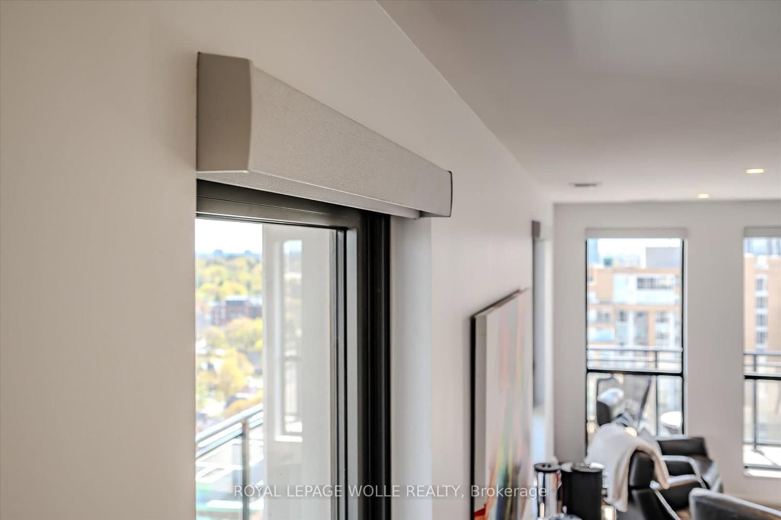 181 King Street S, Unit 1714 thumbnail 3
