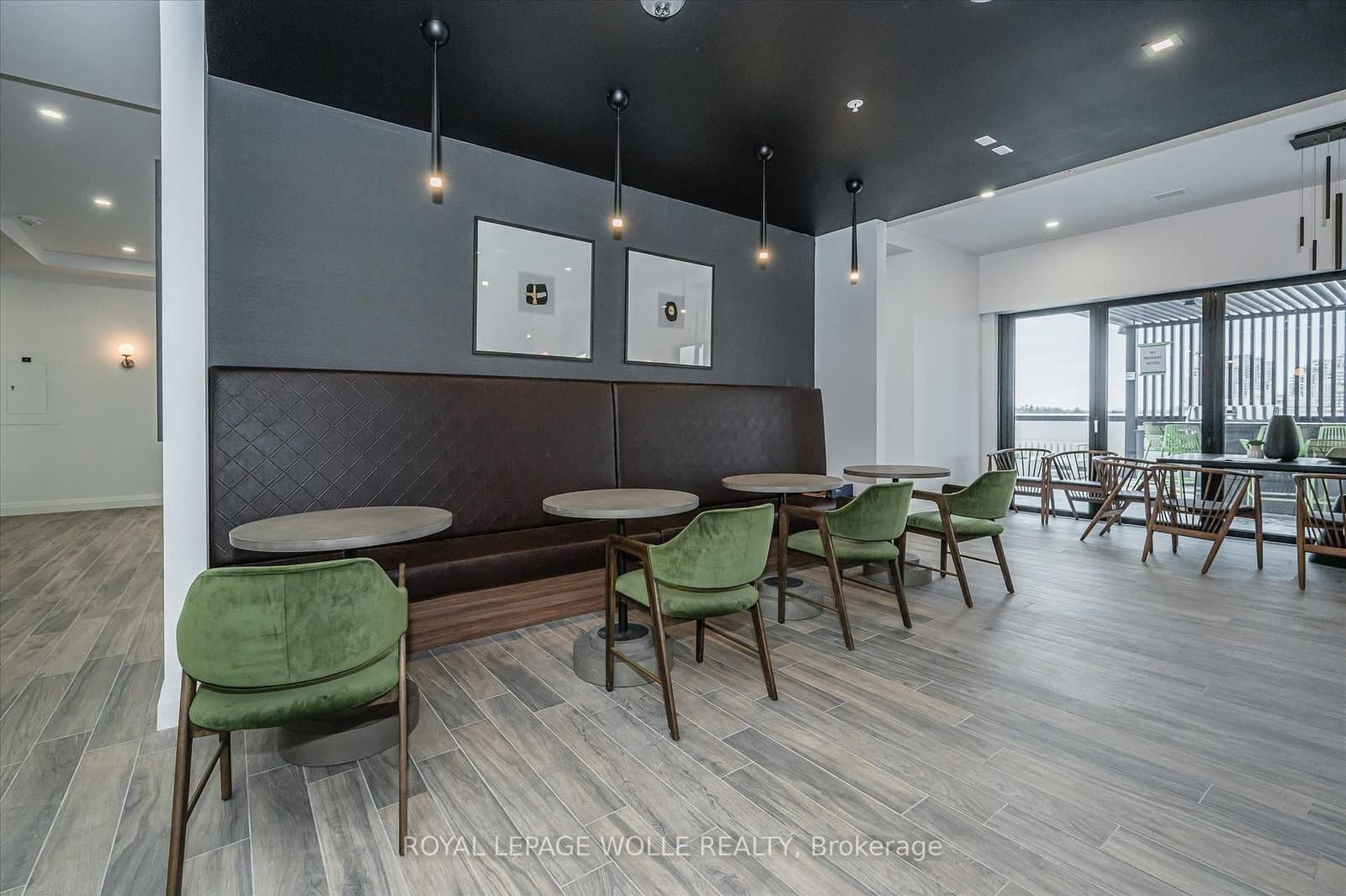 181 King Street S, Unit 1714 thumbnail 30