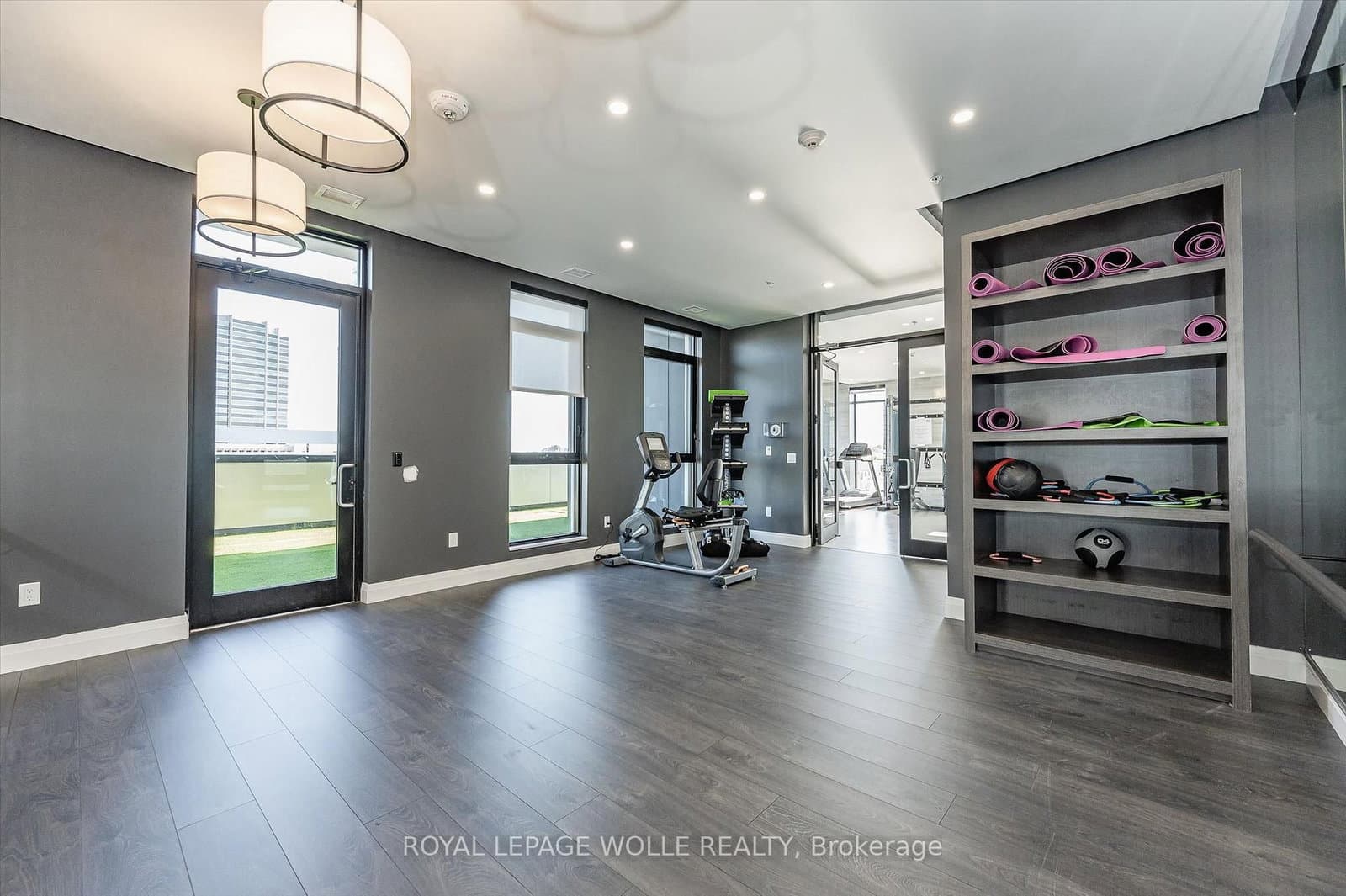 181 King Street S, Unit 1714 thumbnail 41