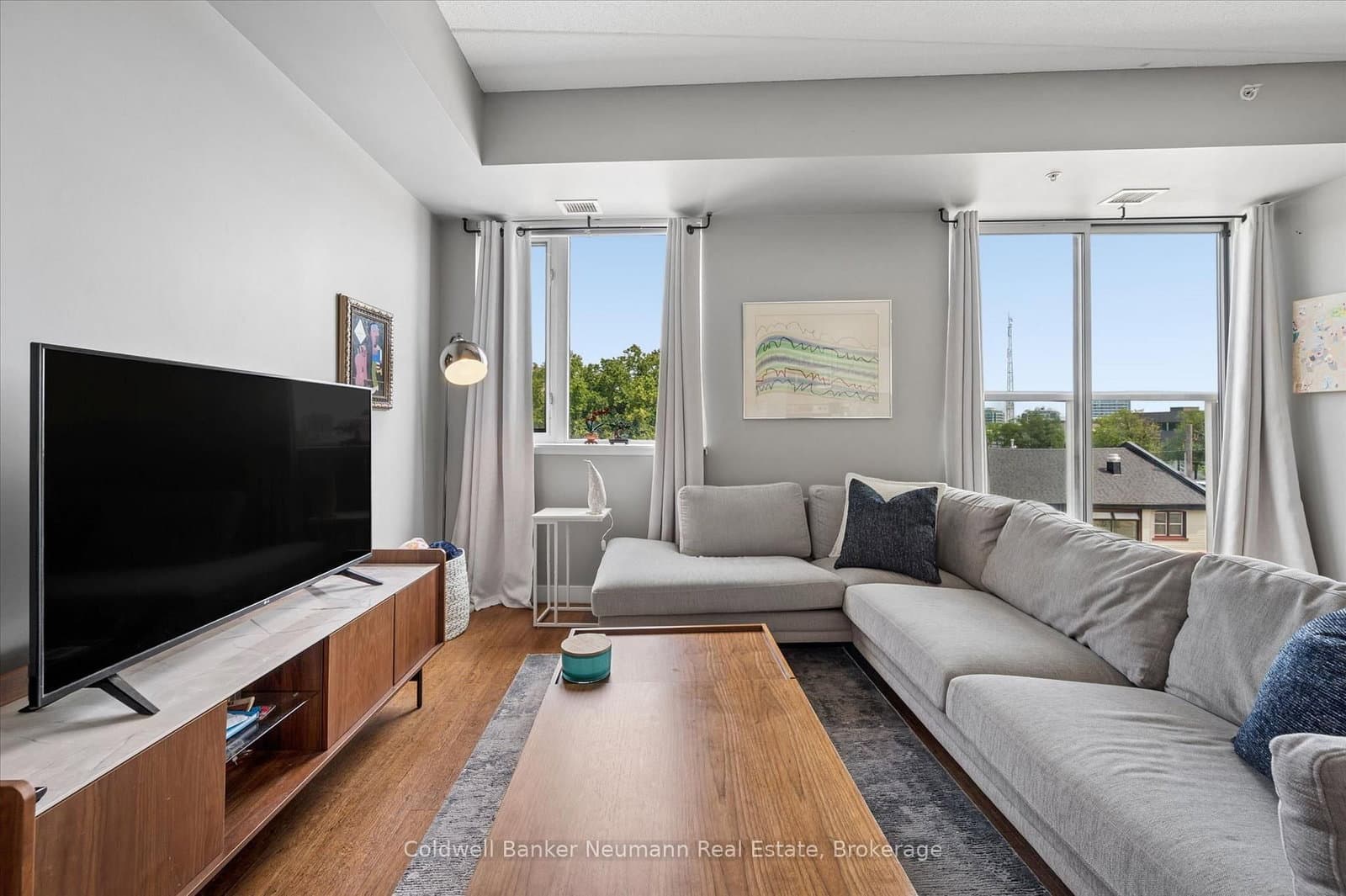5 Gordon Street, Unit 309 thumbnail 3