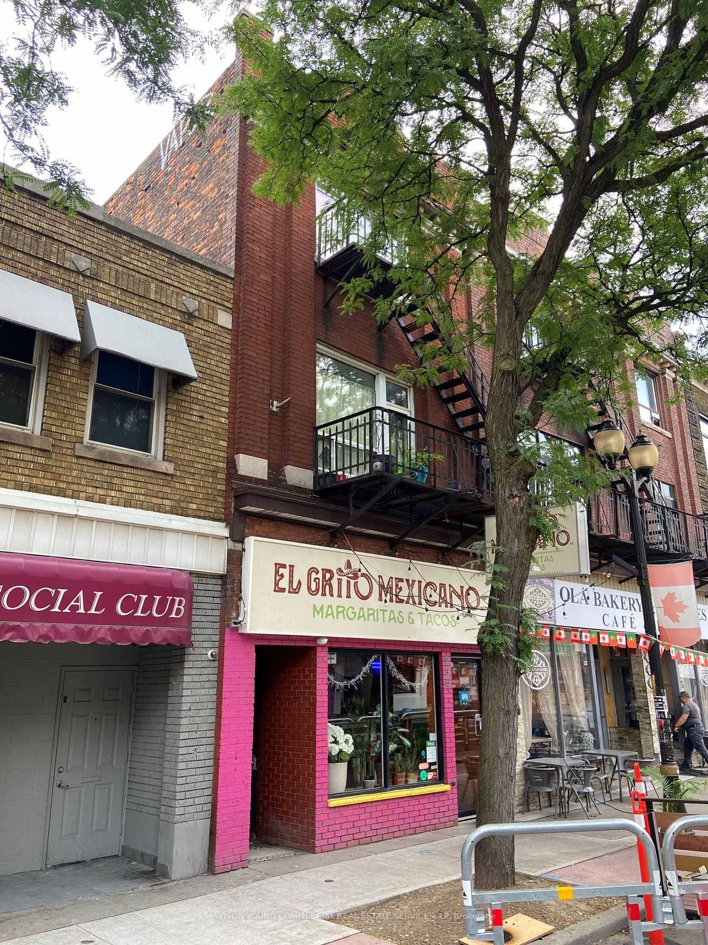 236 James Street N thumbnail 4