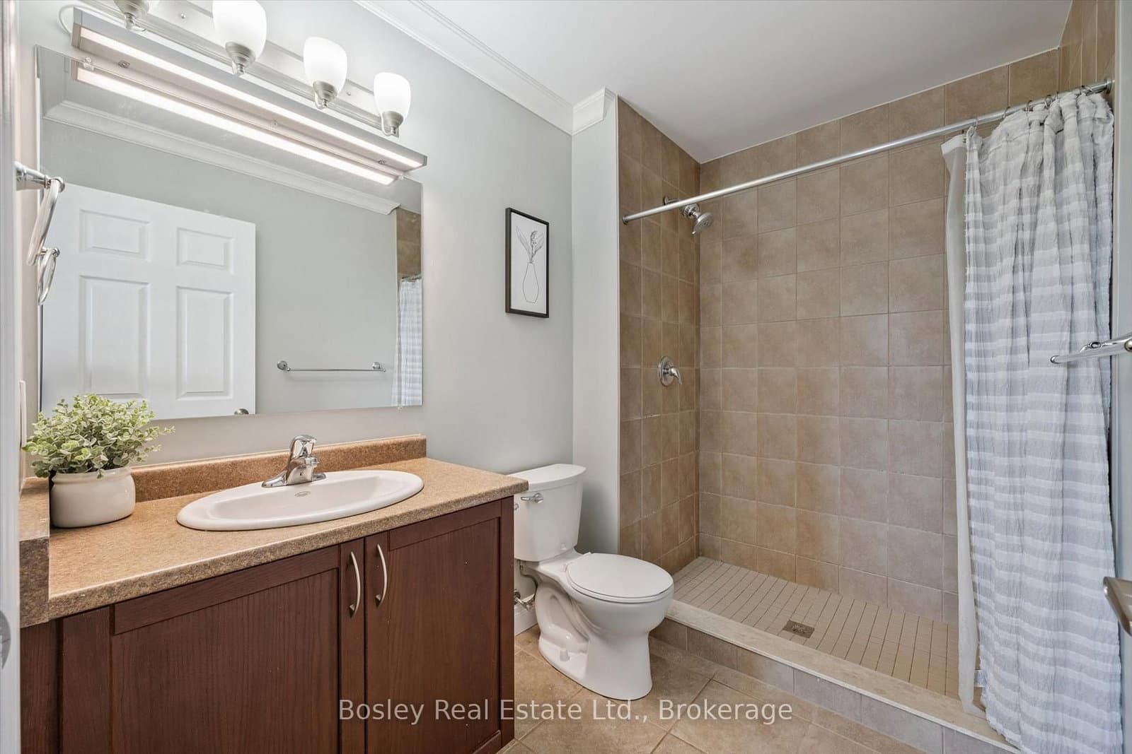 2 Colonial Drive, Unit 314 thumbnail 11