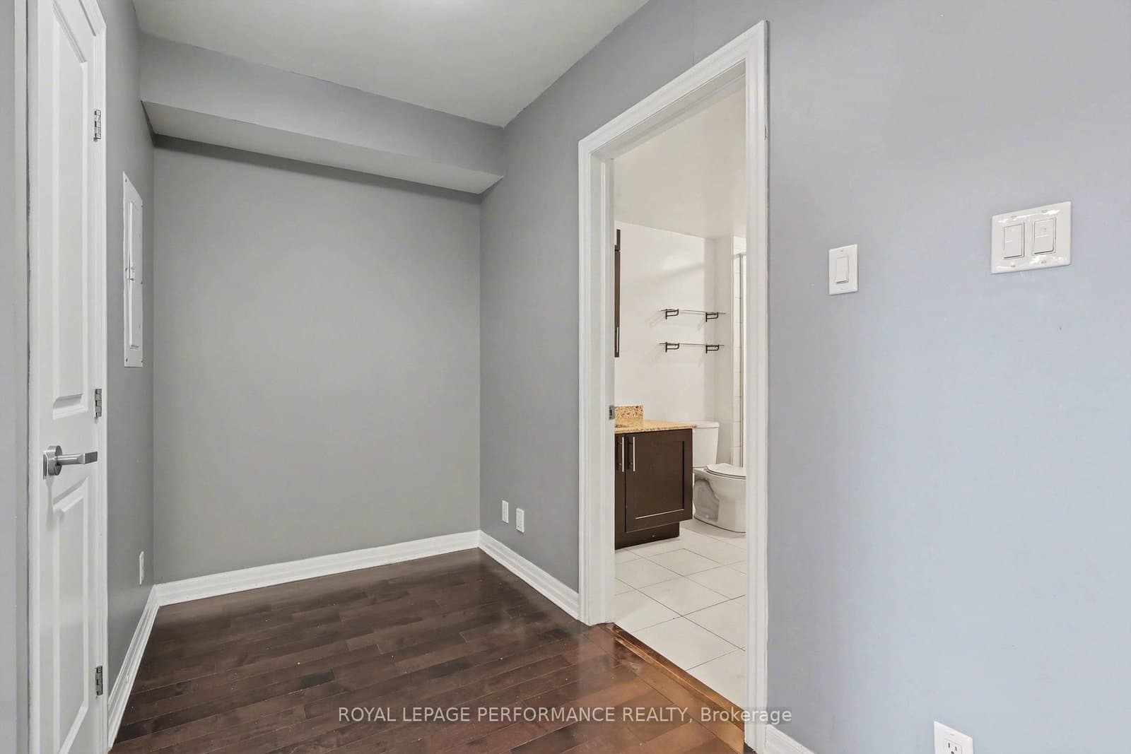 242 Rideau Street, Unit 204 thumbnail 12