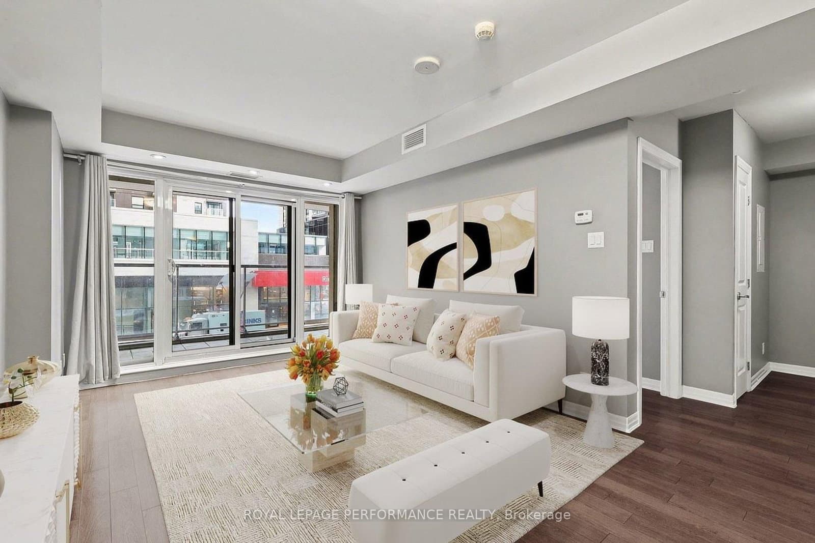 242 Rideau Street, Unit 204 thumbnail 4