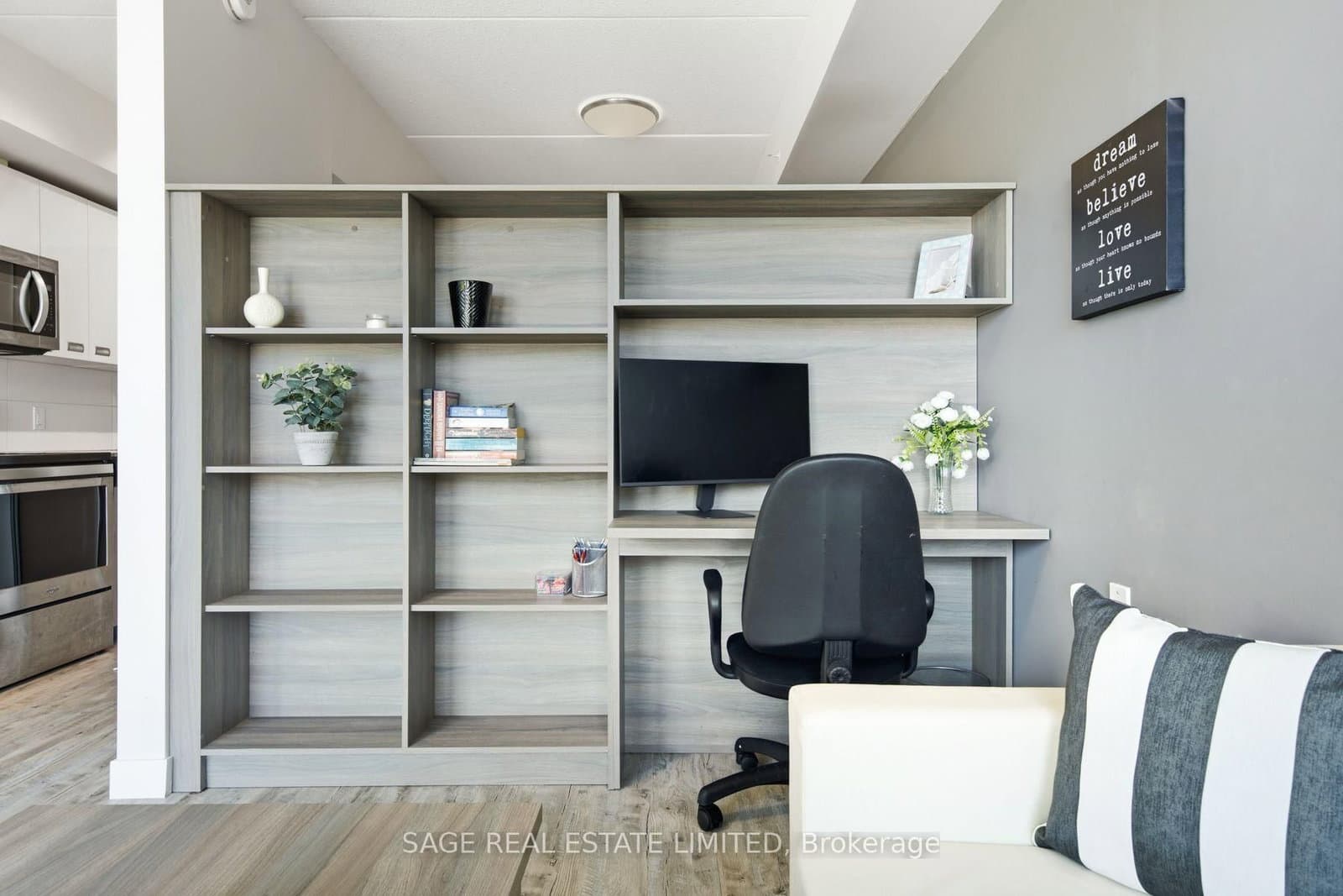 257 Hemlock Street, Unit 424 thumbnail 14