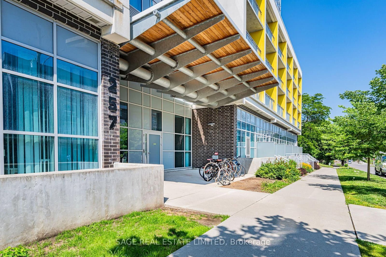 257 Hemlock Street, Unit 424 thumbnail 45