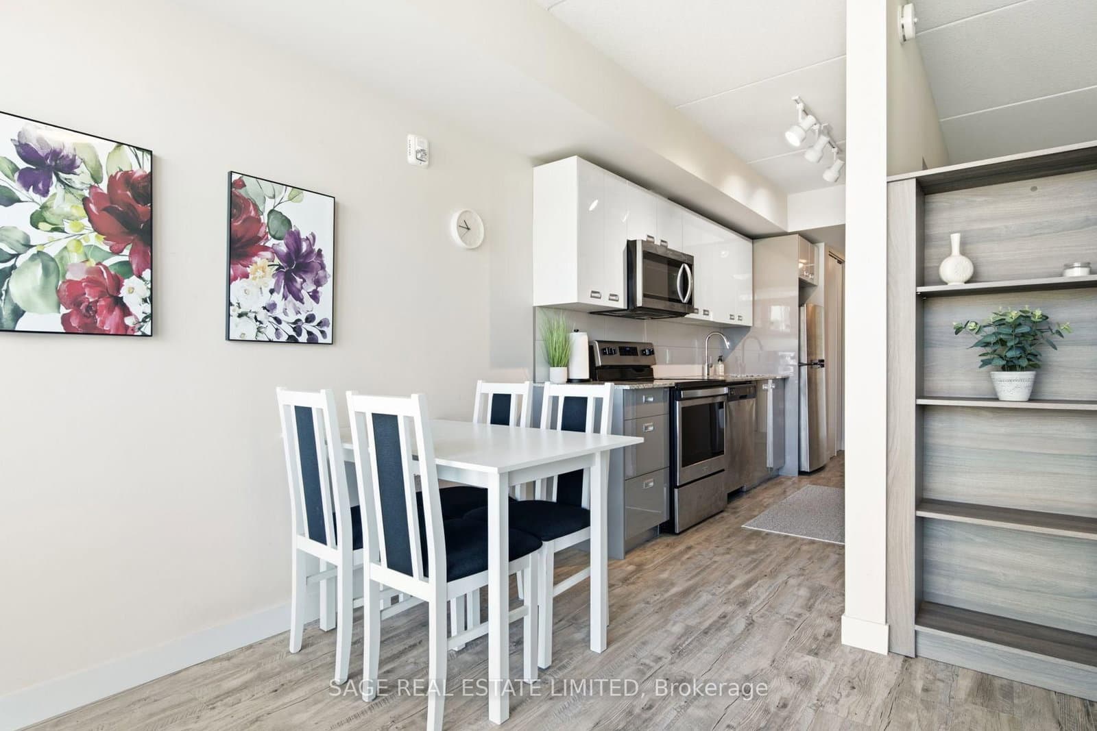 257 Hemlock Street, Unit 424 thumbnail 6