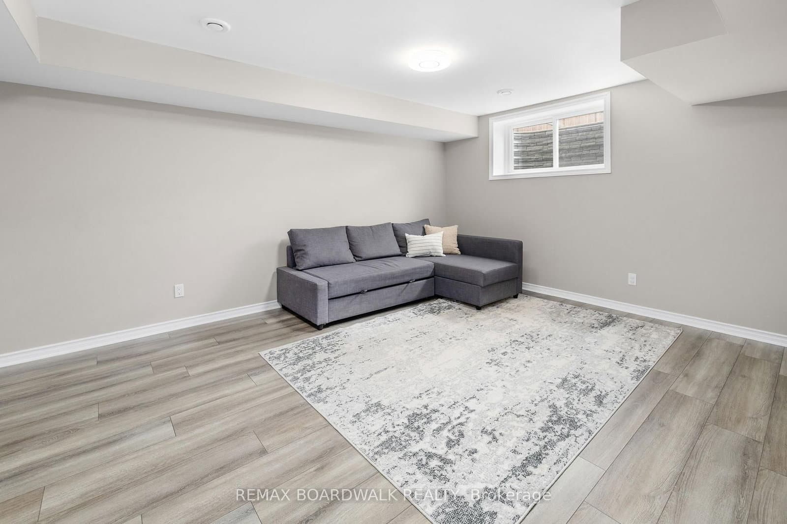 923 Leishman Drive thumbnail 21