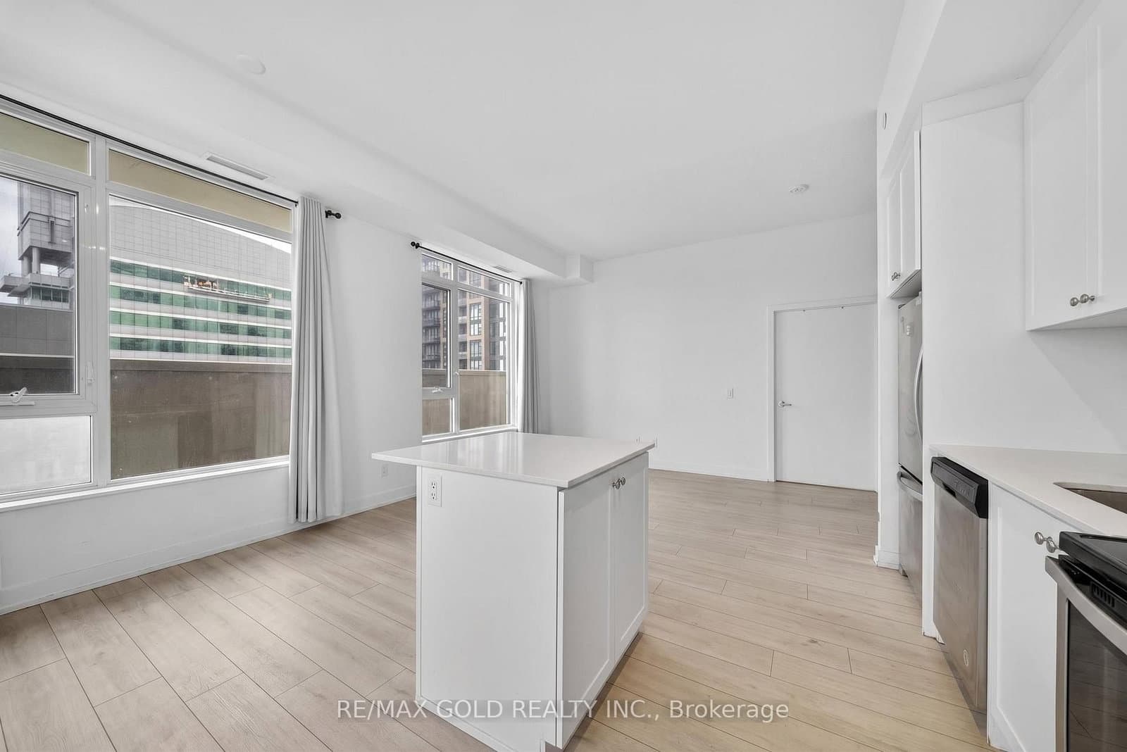 55 Duke Street W, Unit 508 thumbnail 14