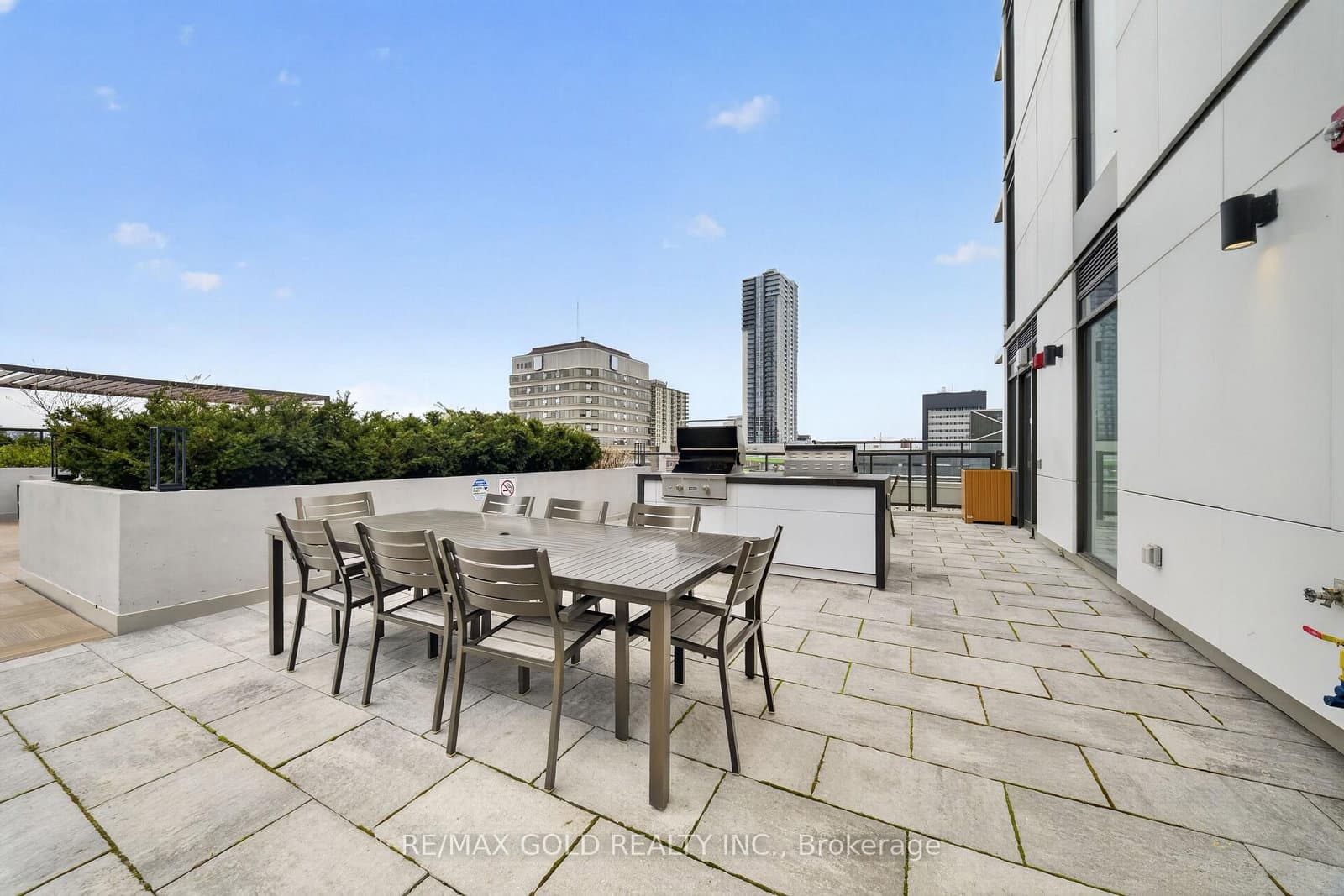 55 Duke Street W, Unit 508 thumbnail 18