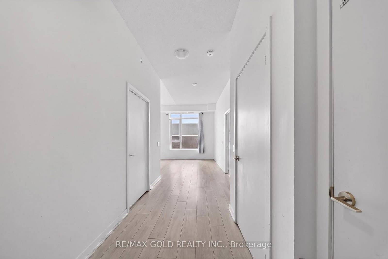 55 Duke Street W, Unit 508 thumbnail 3