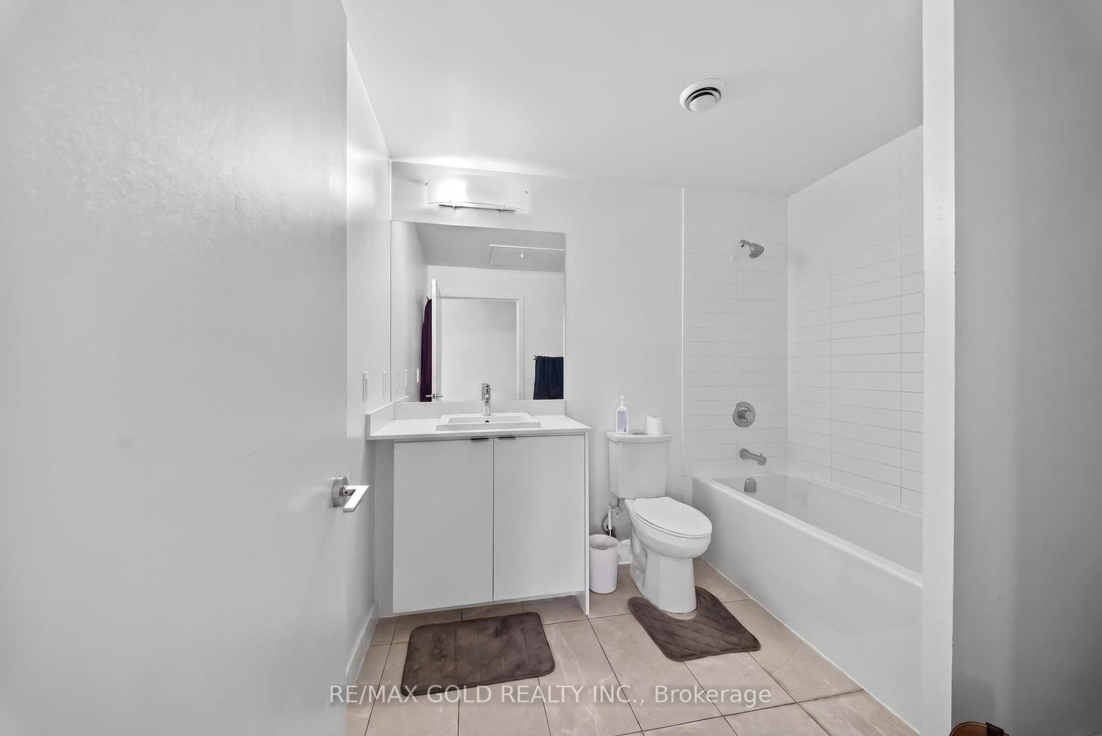 55 Duke Street W, Unit 508 thumbnail 7