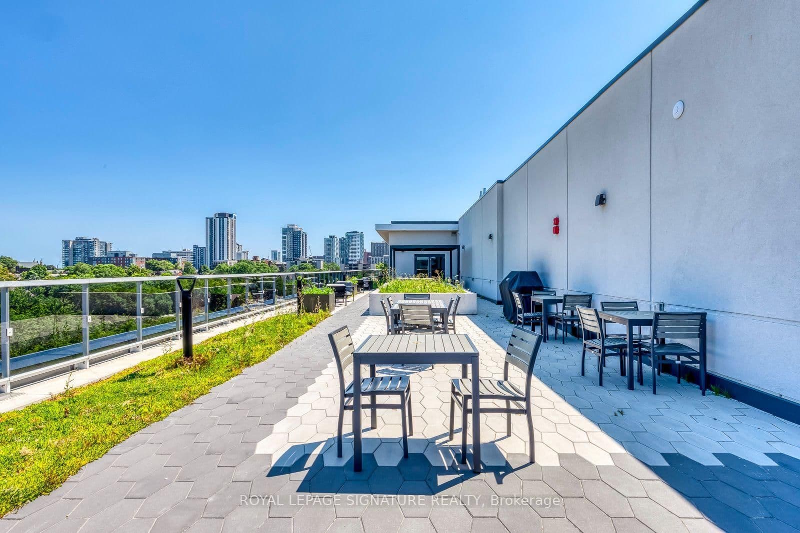 415 Main Street W, Unit 417 thumbnail 31