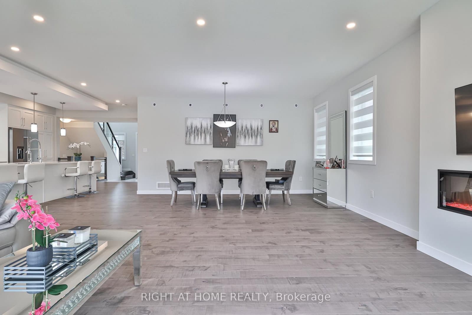 8 Ryder Avenue thumbnail 20