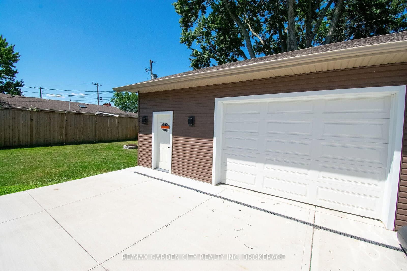 91 Crescent Drive thumbnail 37