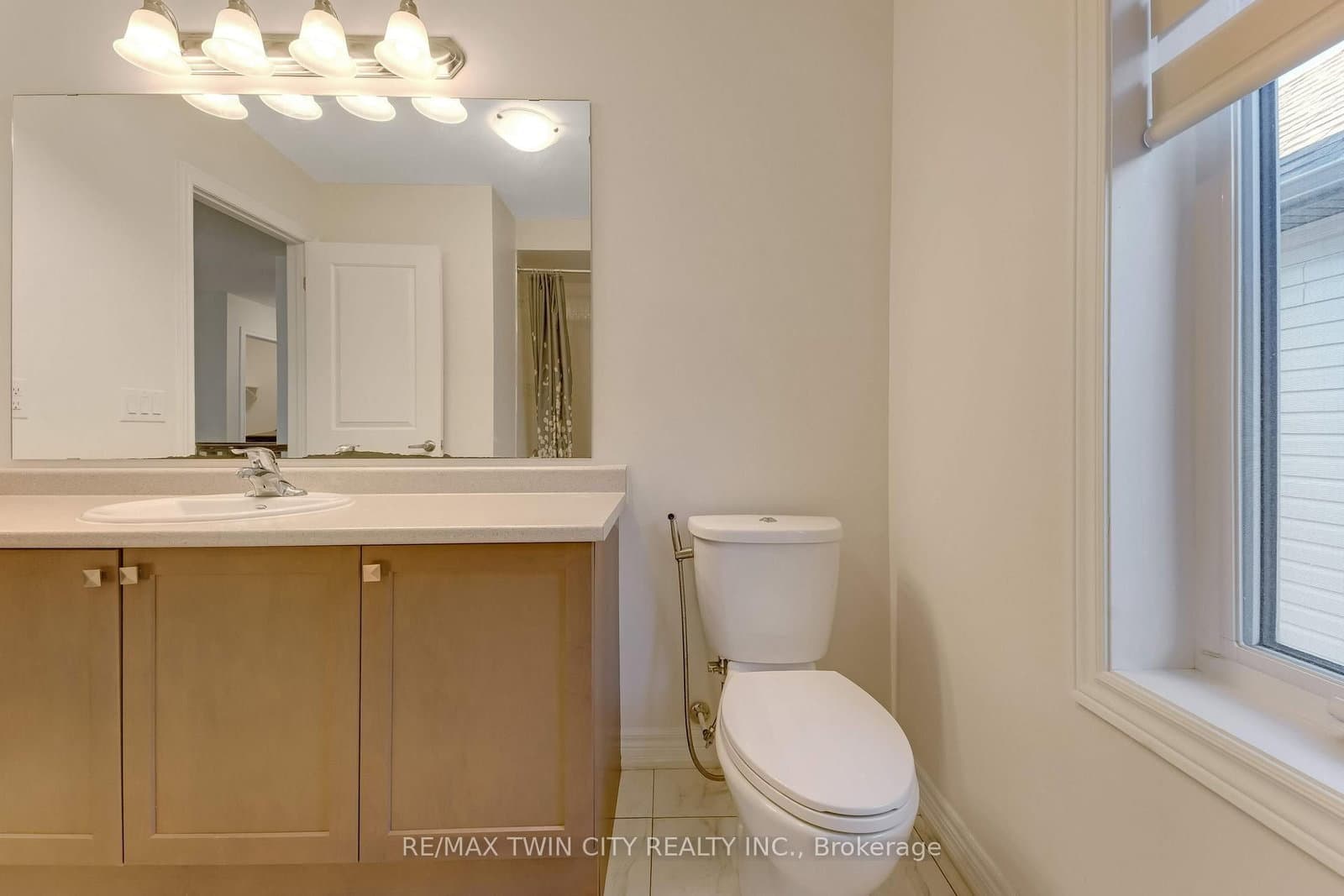 106 HALDIMAND Street thumbnail 18
