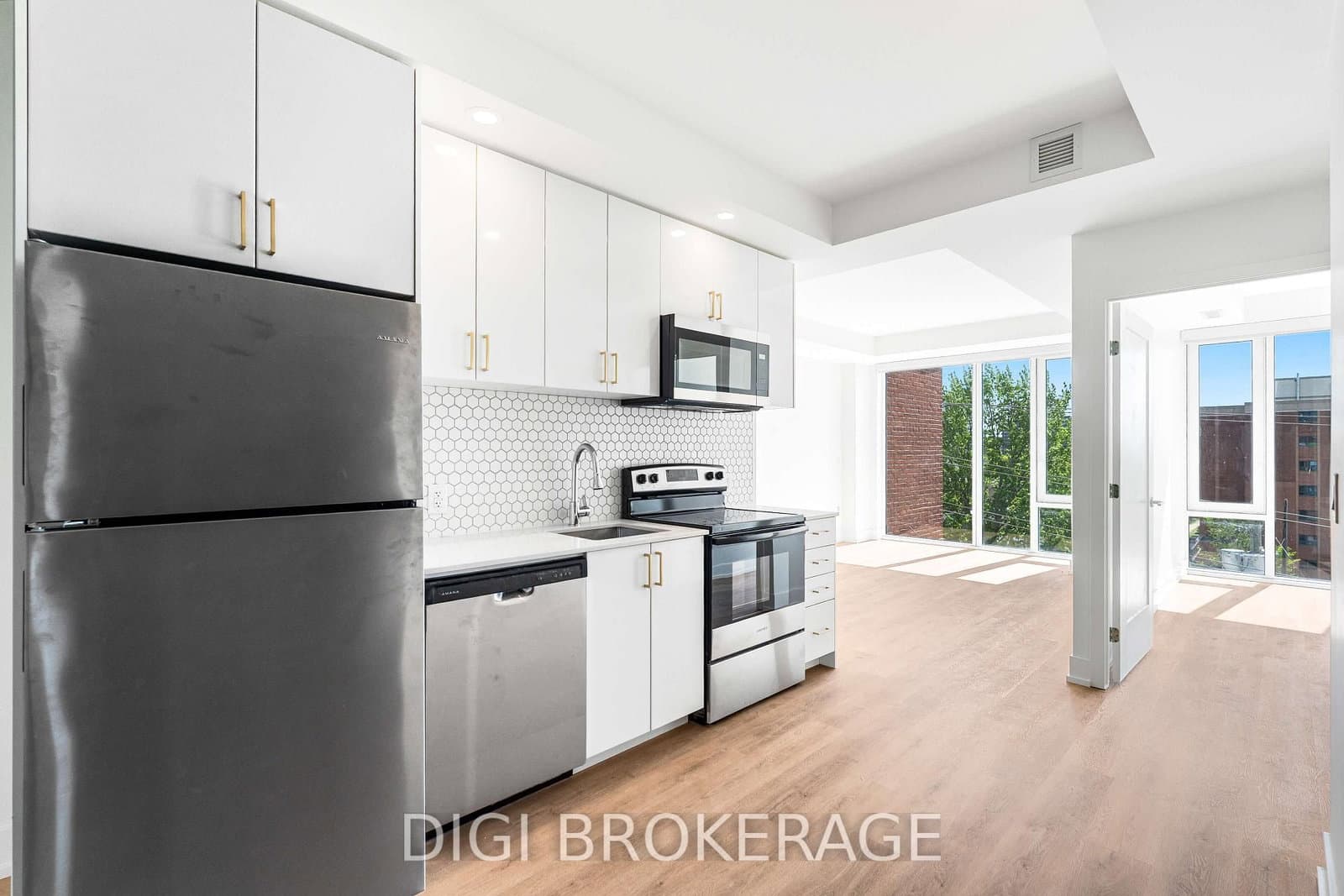 2070 Scott Street, Unit 604 thumbnail 2