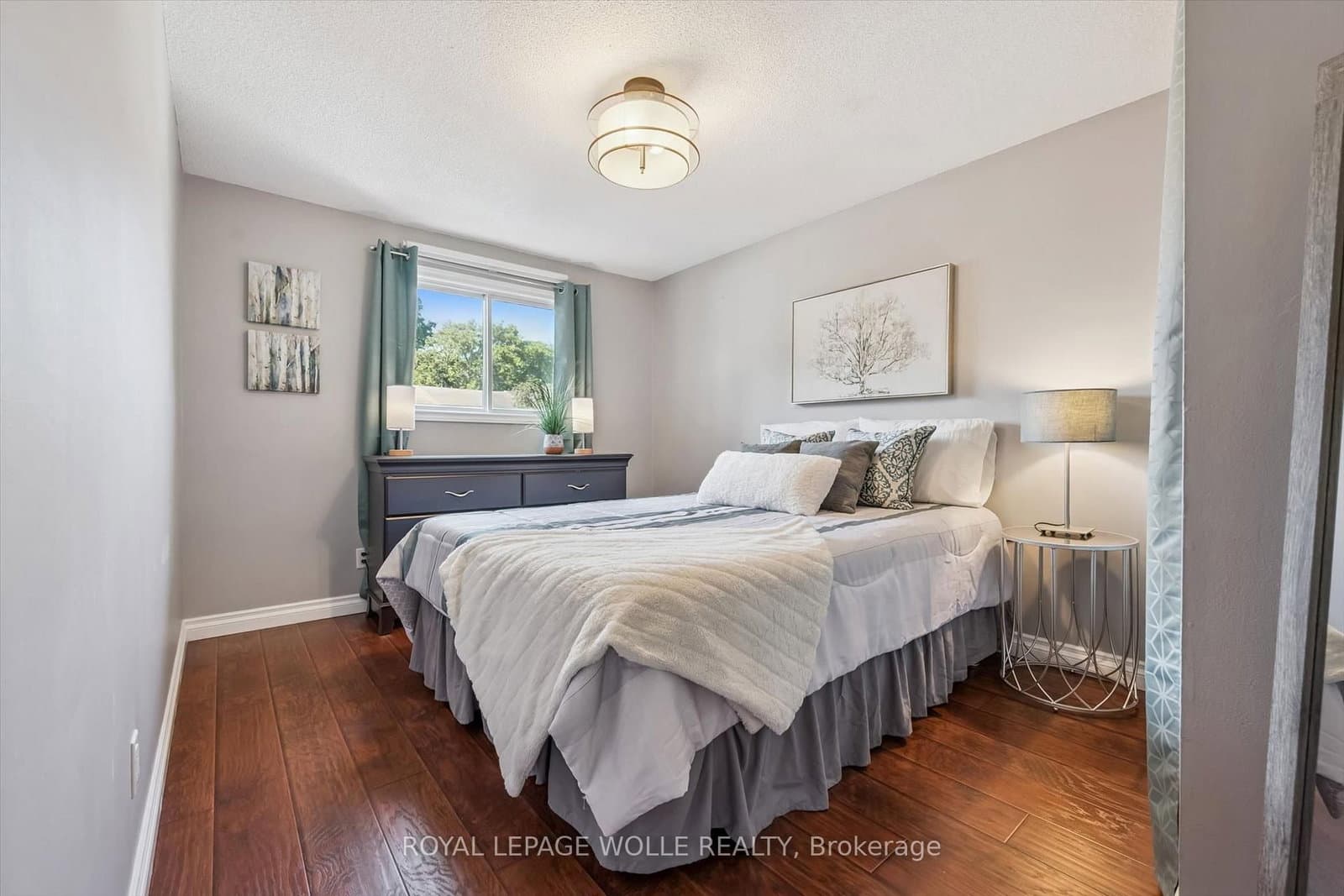 460 Parkview Crescent thumbnail 15