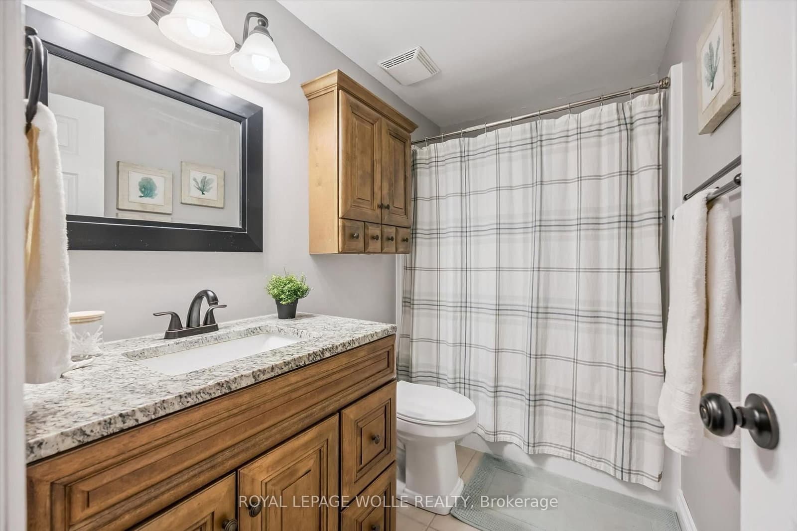 460 Parkview Crescent thumbnail 19
