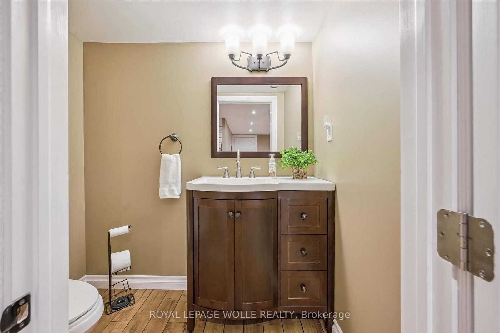 460 Parkview Crescent thumbnail 22