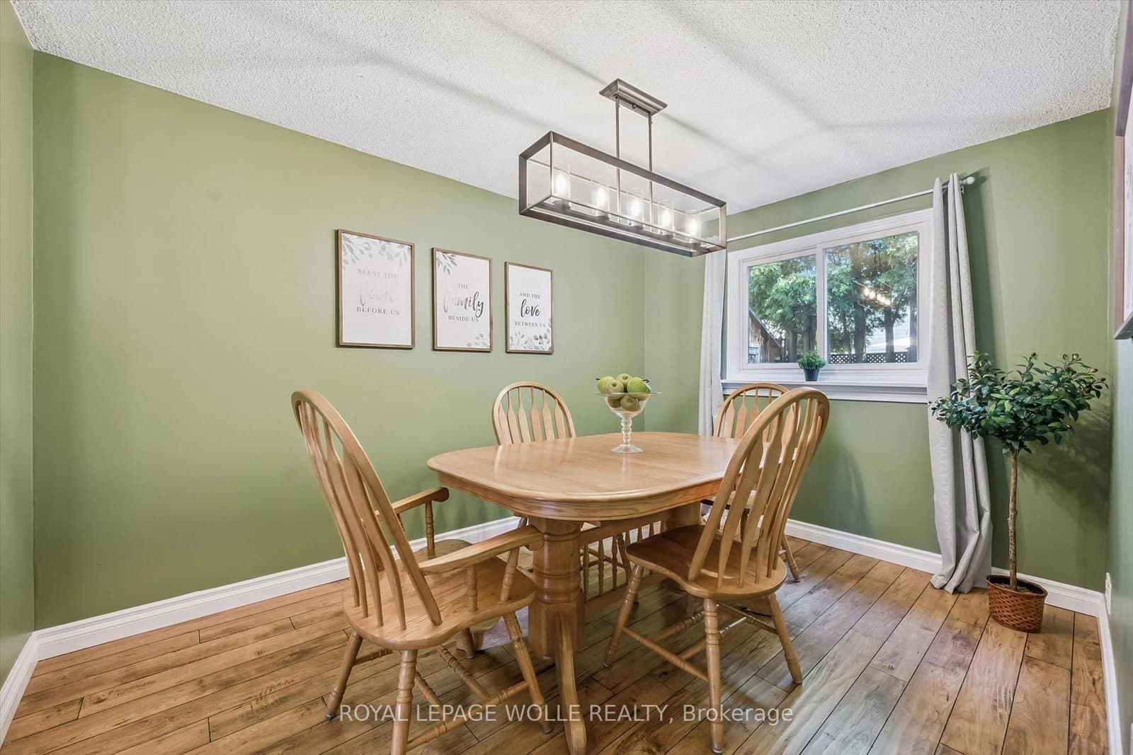 460 Parkview Crescent thumbnail 7