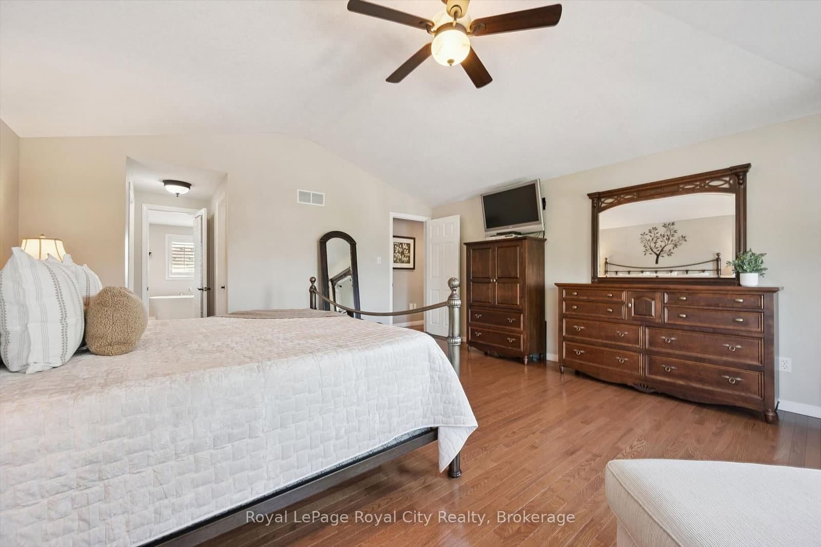32 Pine Ridge Drive thumbnail 23