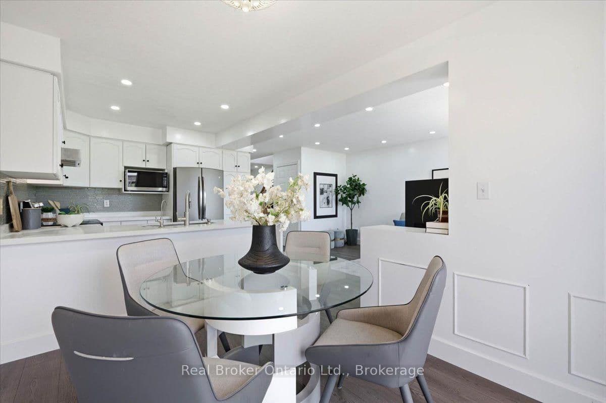 12 Castlebury Drive thumbnail 11