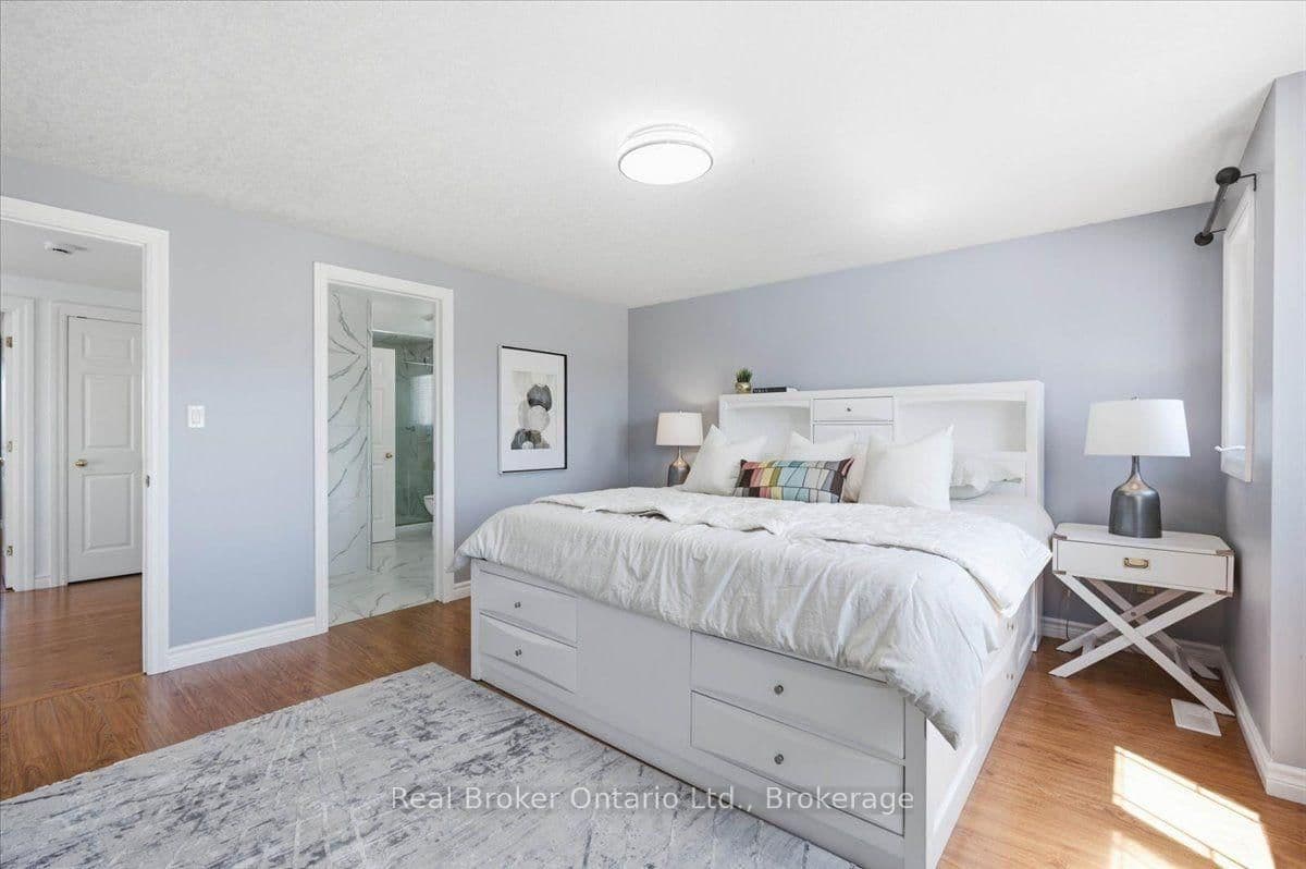 12 Castlebury Drive thumbnail 21