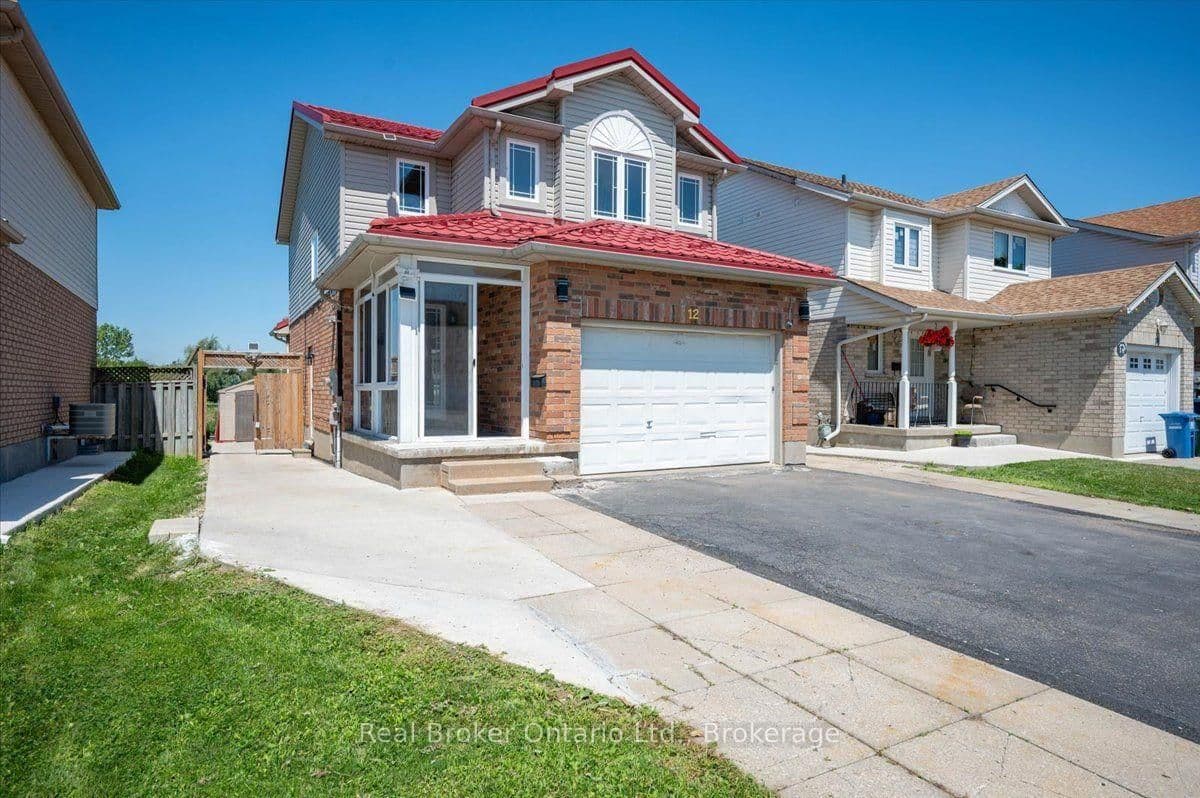 12 Castlebury Drive thumbnail 3