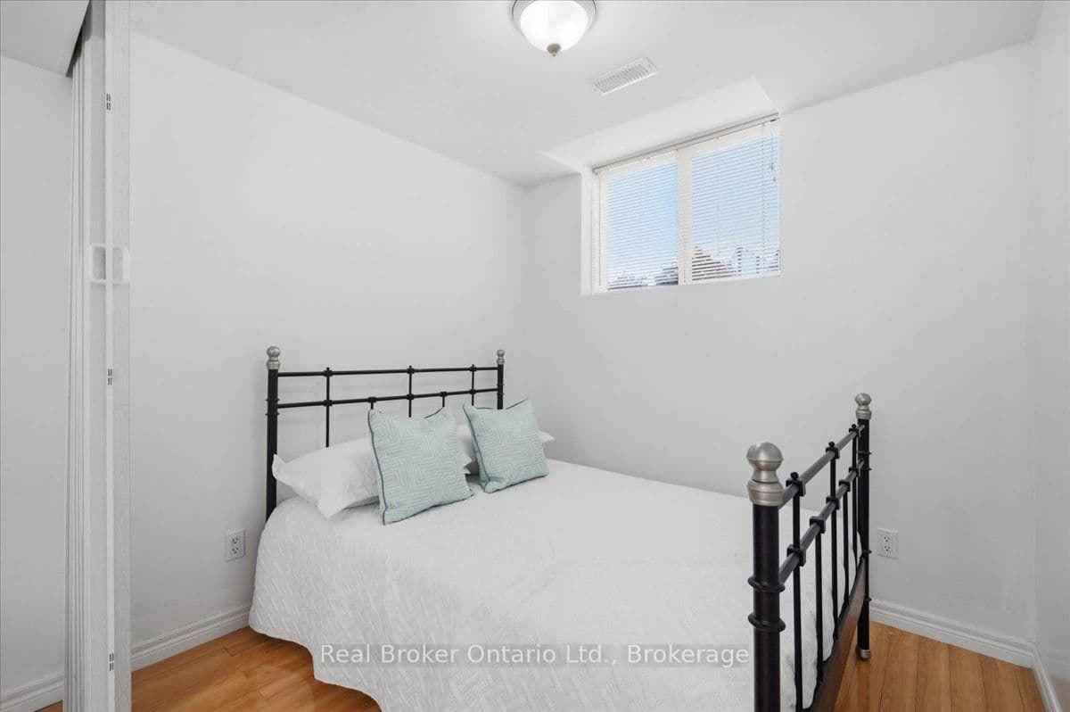 12 Castlebury Drive thumbnail 31